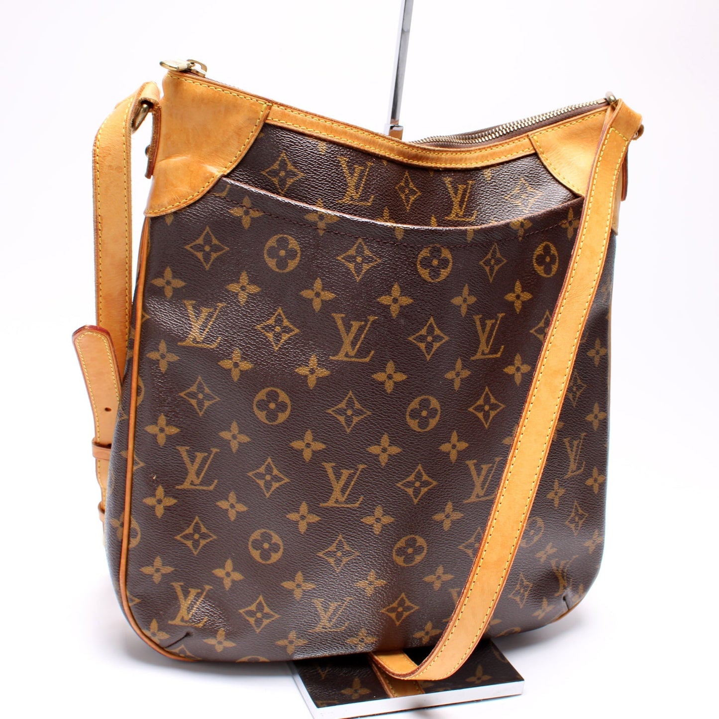 Louis Vuitton Odeon MM Monogram Handbag Monogram 2