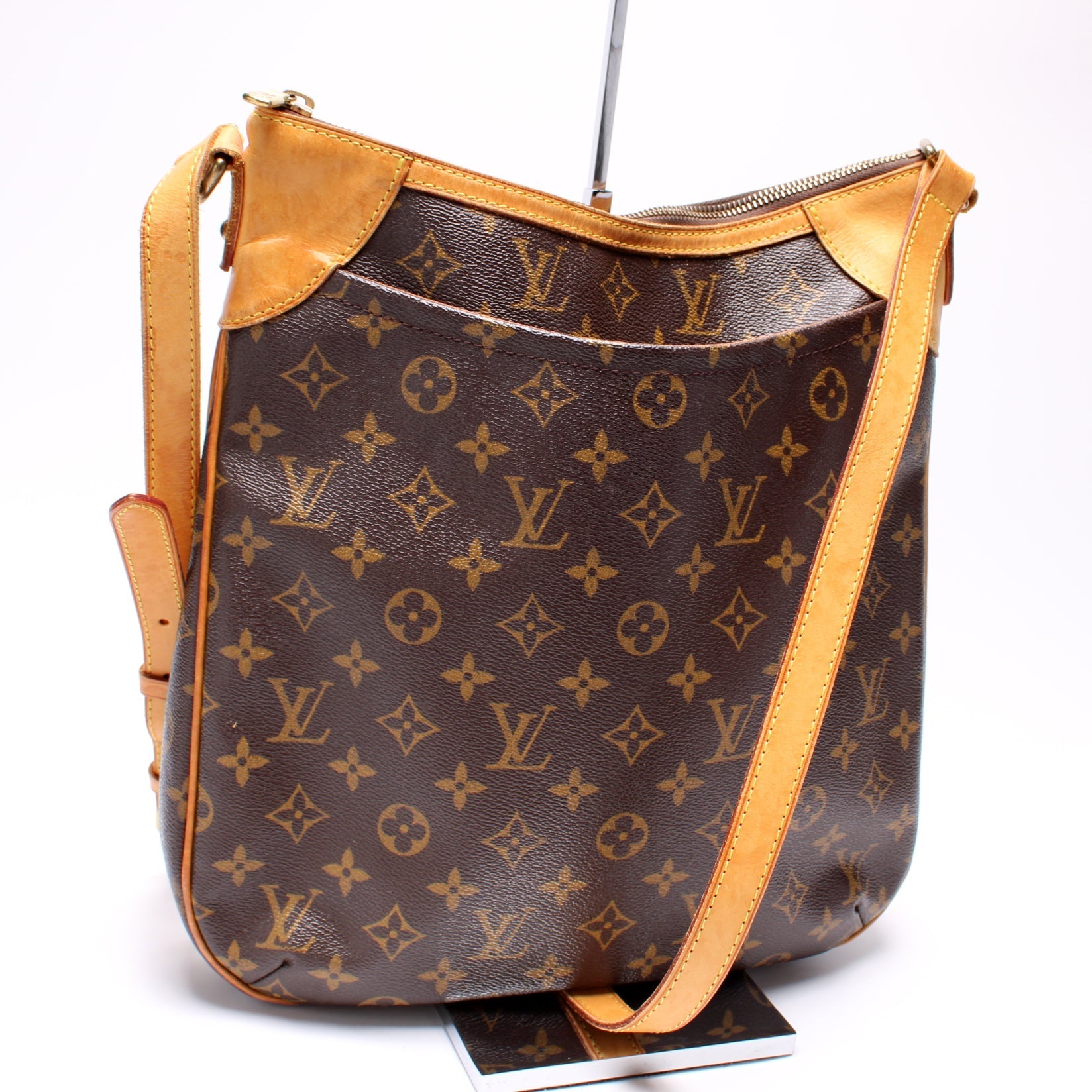 Louis Vuitton Odeon MM Monogram Handbag Monogram 2