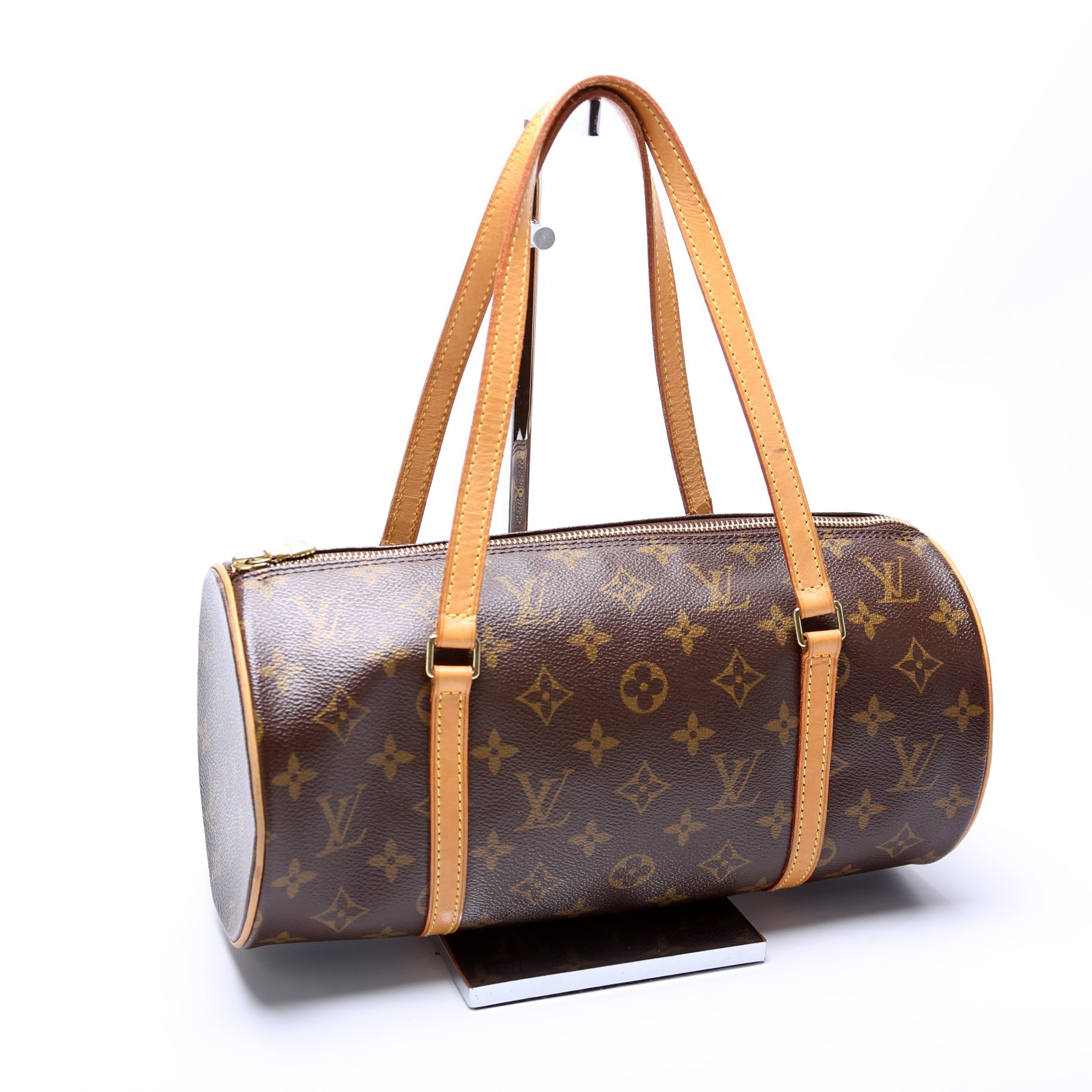 Louis Vuitton Papillon 30 11.5in Monogram Handbag Monogram 1