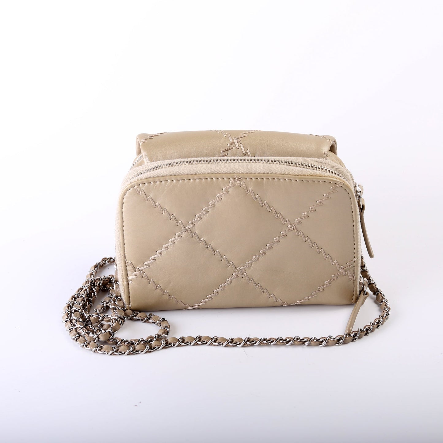 Chanel Ultimate Stitch Flap WOC 15M Clutch Bag