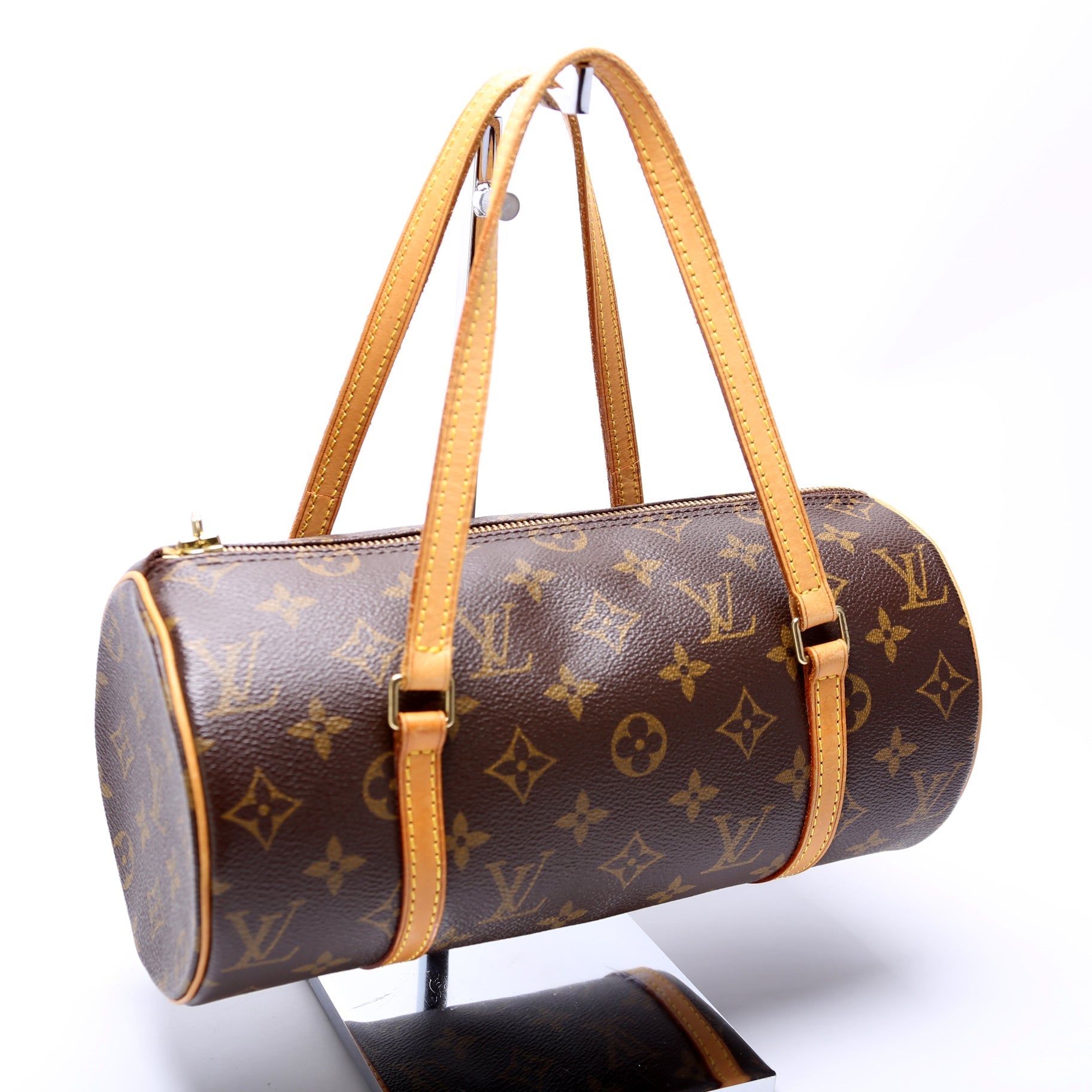 Louis Vuitton Papillon 26 10.5in Monogram Handbag Monogram 1
