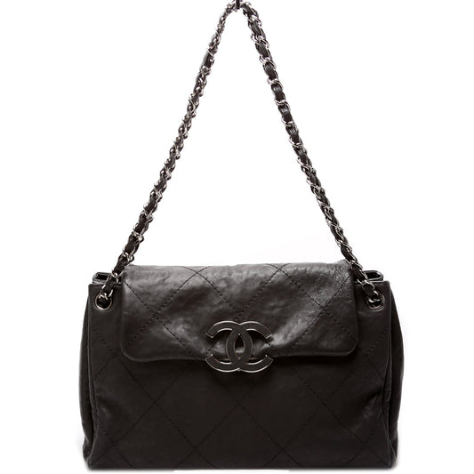 Chanel Hamptons CC Accordion Flap Calfskin 15M Tote Bag