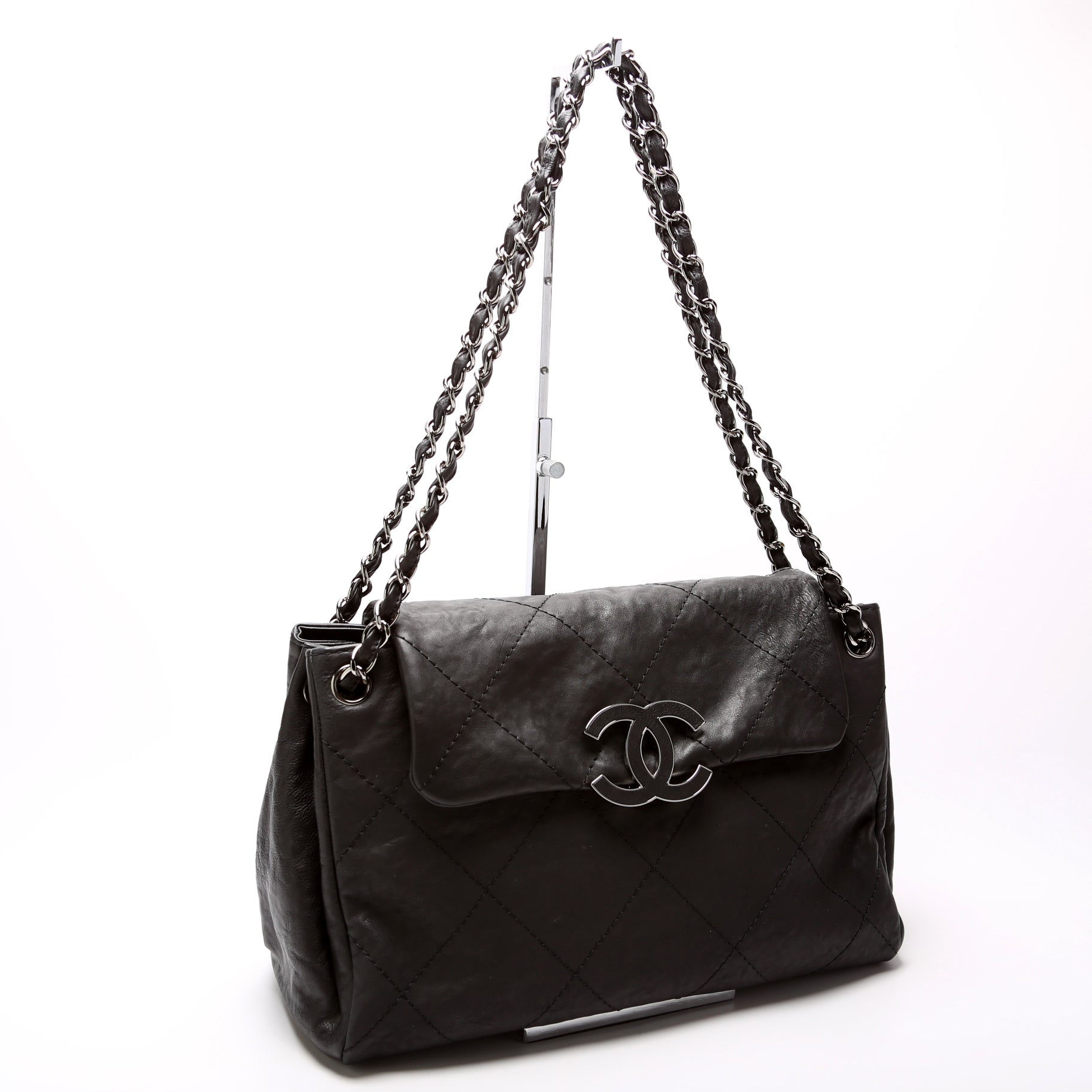 Chanel Hamptons CC Accordion Flap Calfskin 15M Tote Bag