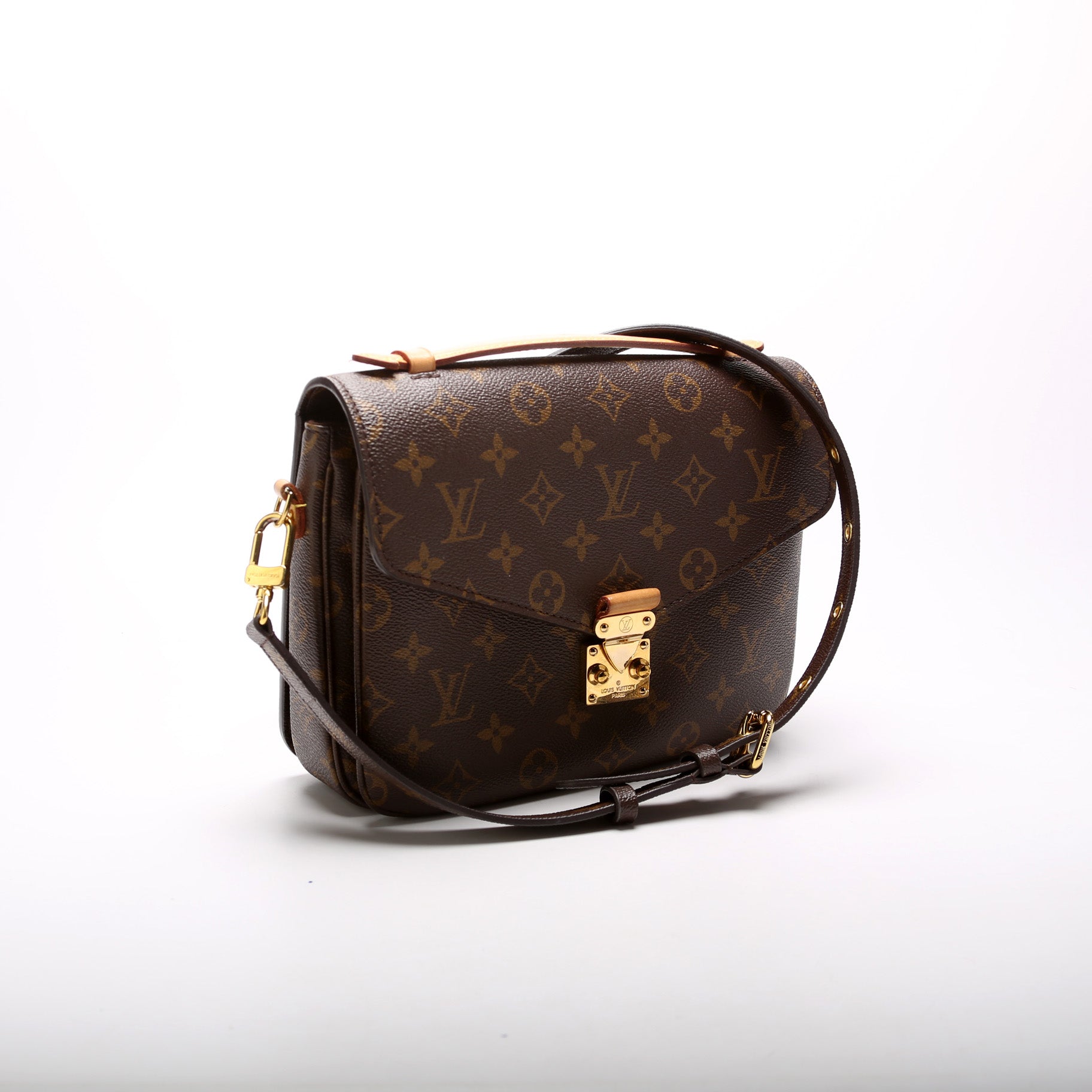 Louis Vuitton Pochette Metis Monogram Clutch Bag Monogram 55