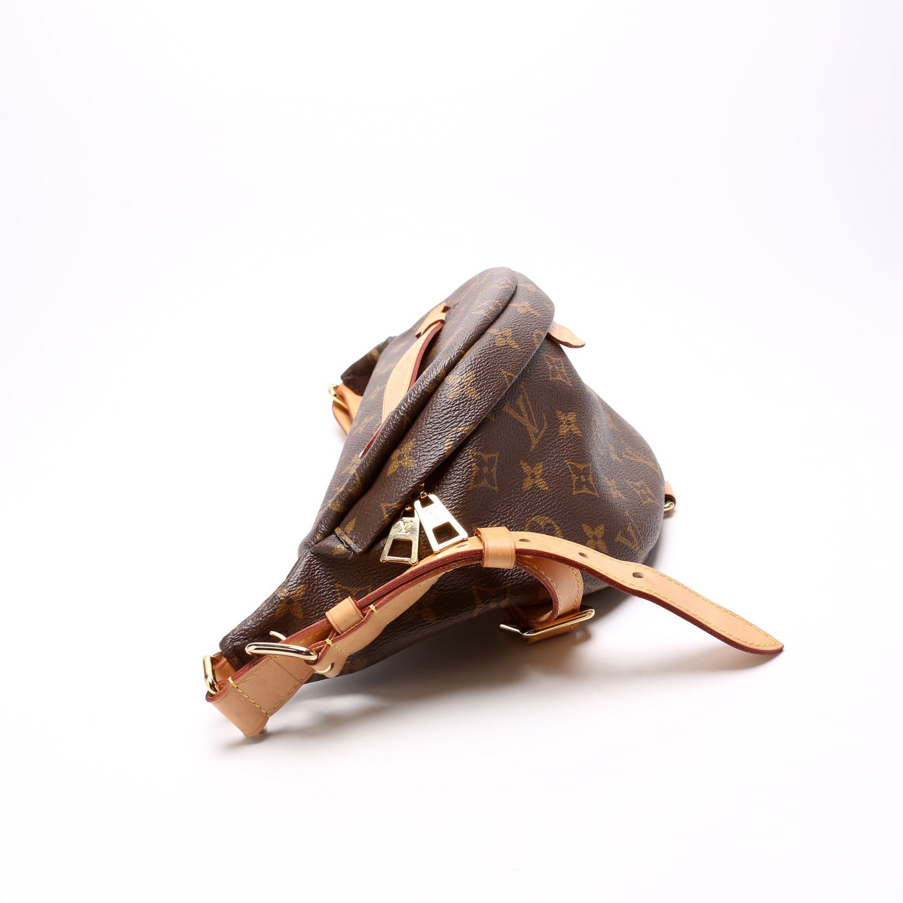 Louis Vuitton Bumbag Monogram Handbag 53