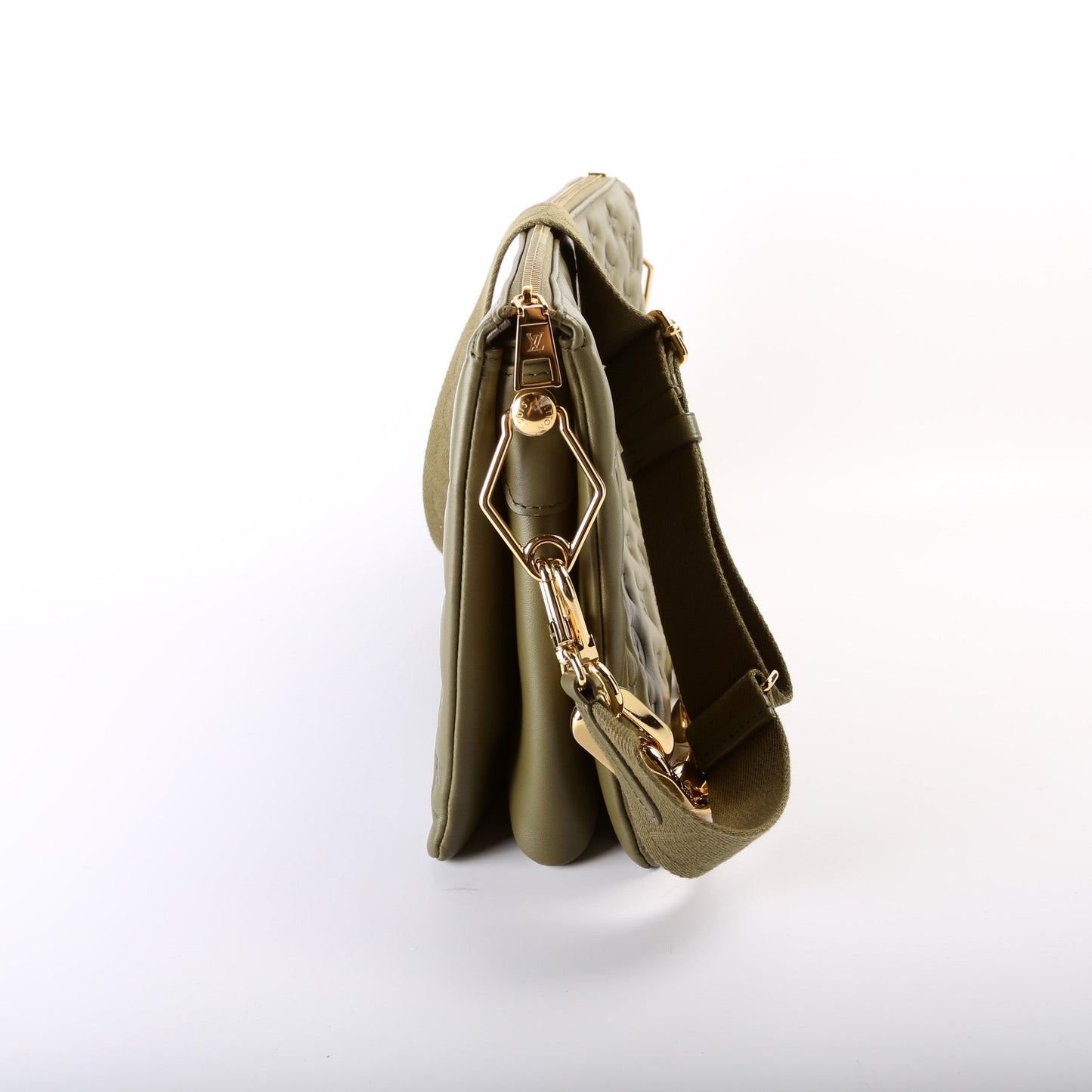 Louis Vuitton Coussin MM NV Lambskin Handbag
