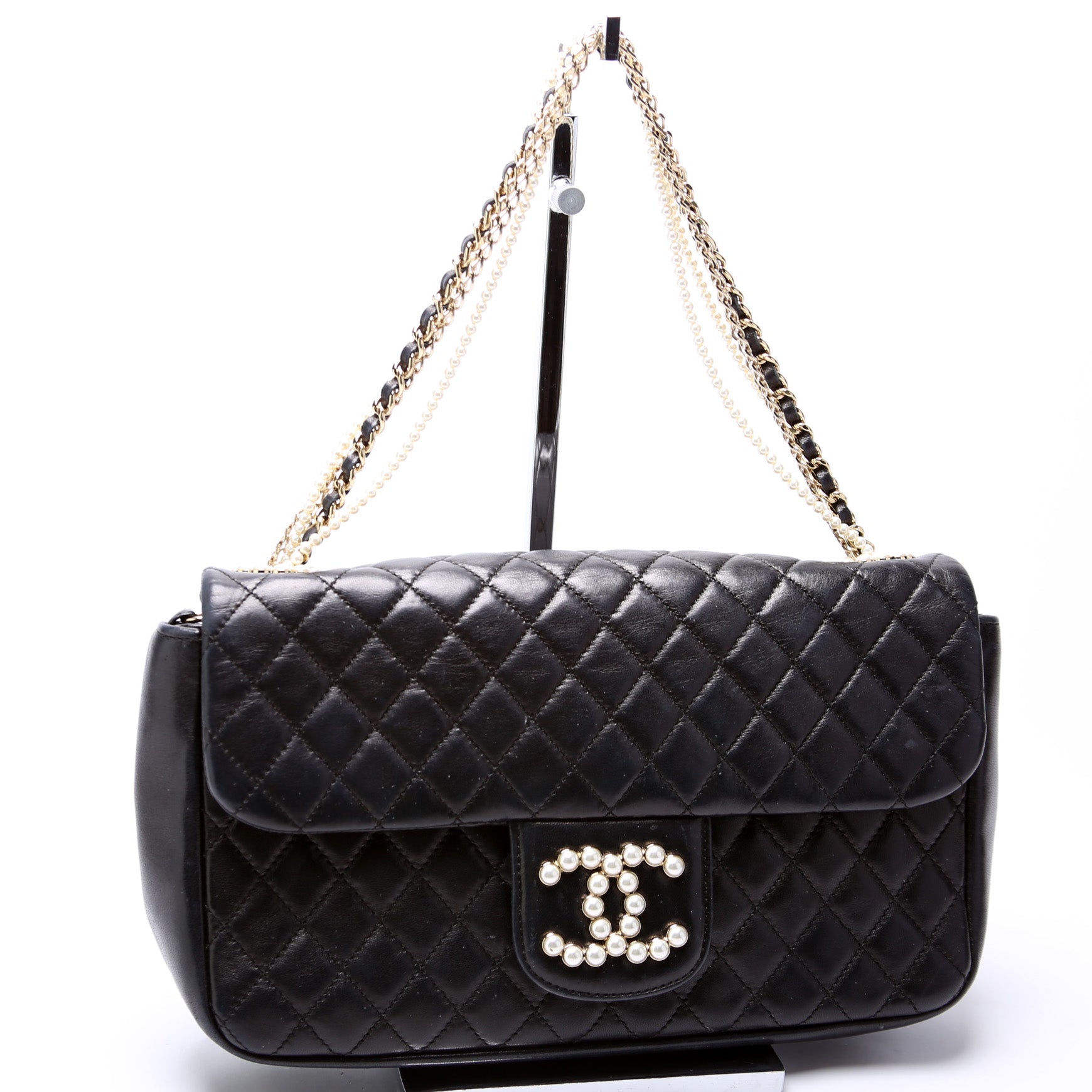 Chanel Westminster Pearl Quilted Lambskin Flap 12M Handbag