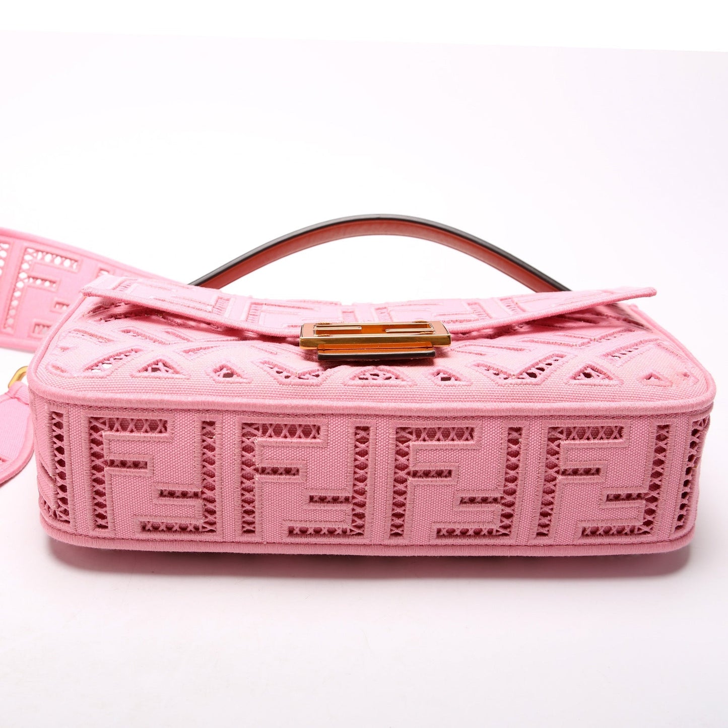 Fendi Baguette Ajour Ff 8Br006 Bag Embroidered Shoulder Bag