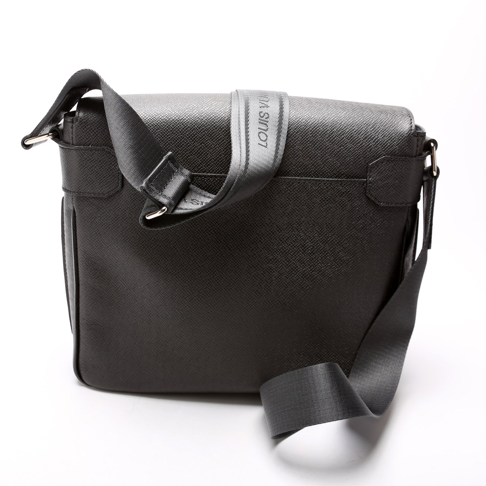Louis Vuitton Roman Taiga PM Handbag