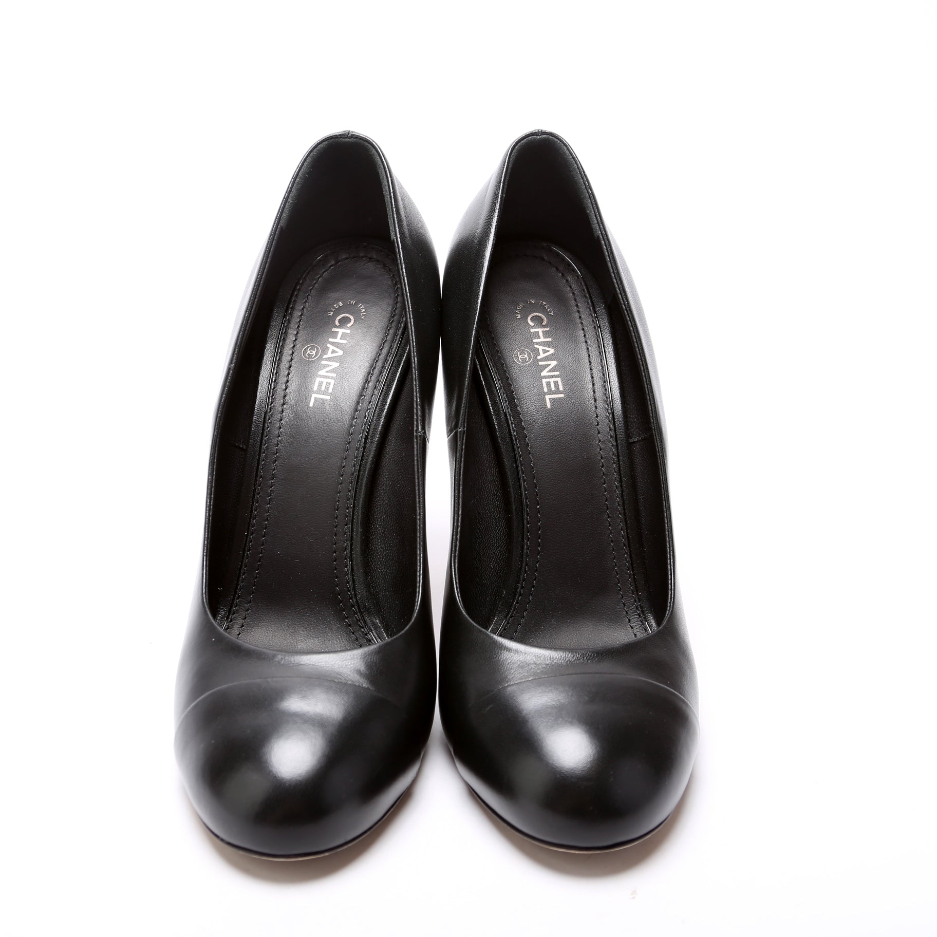 Chanel CC Cap Toe Pumps Size 40
