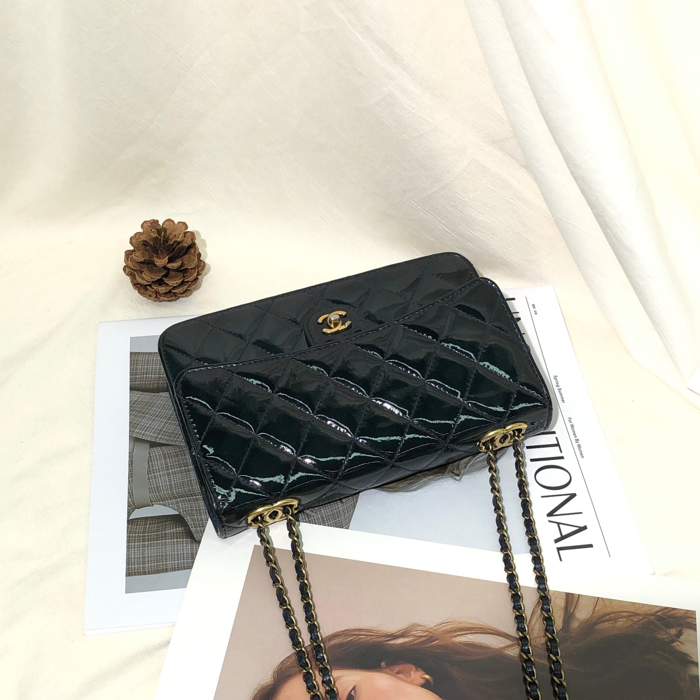 Chanel on Navy Patent -tone Double Gold Leather Wallet Case