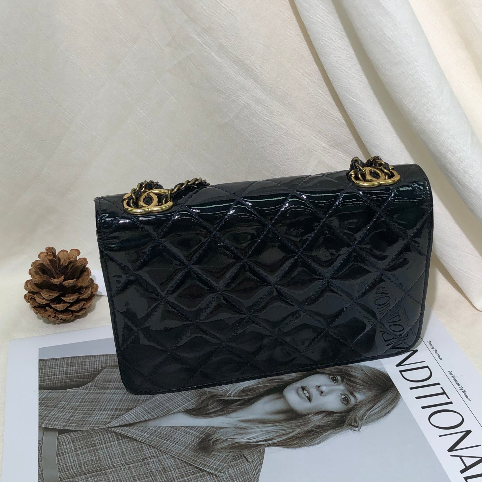 Chanel on Navy Patent -tone Double Gold Leather Wallet Case