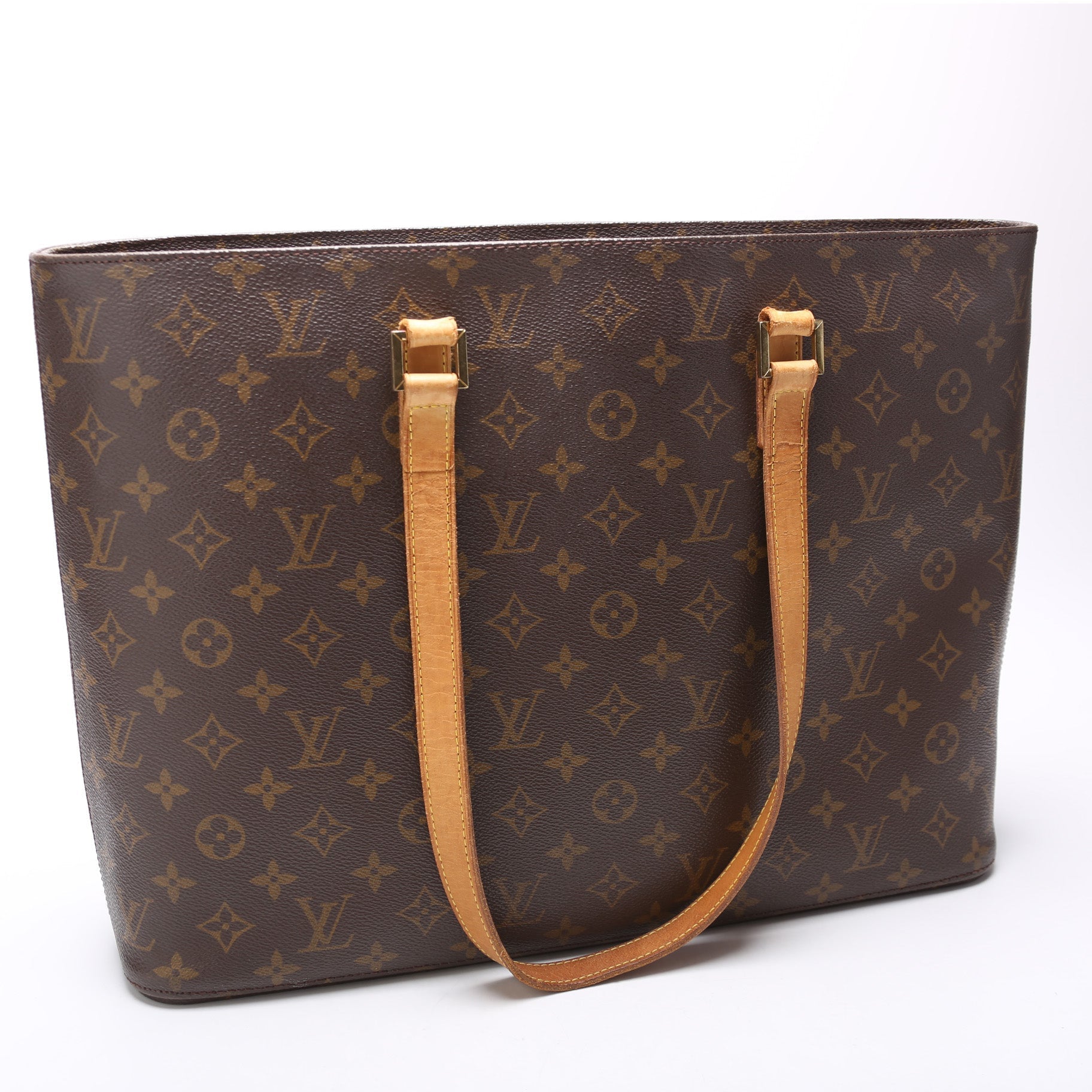 Louis Vuitton Luco Monogram Handbag Monogram 9