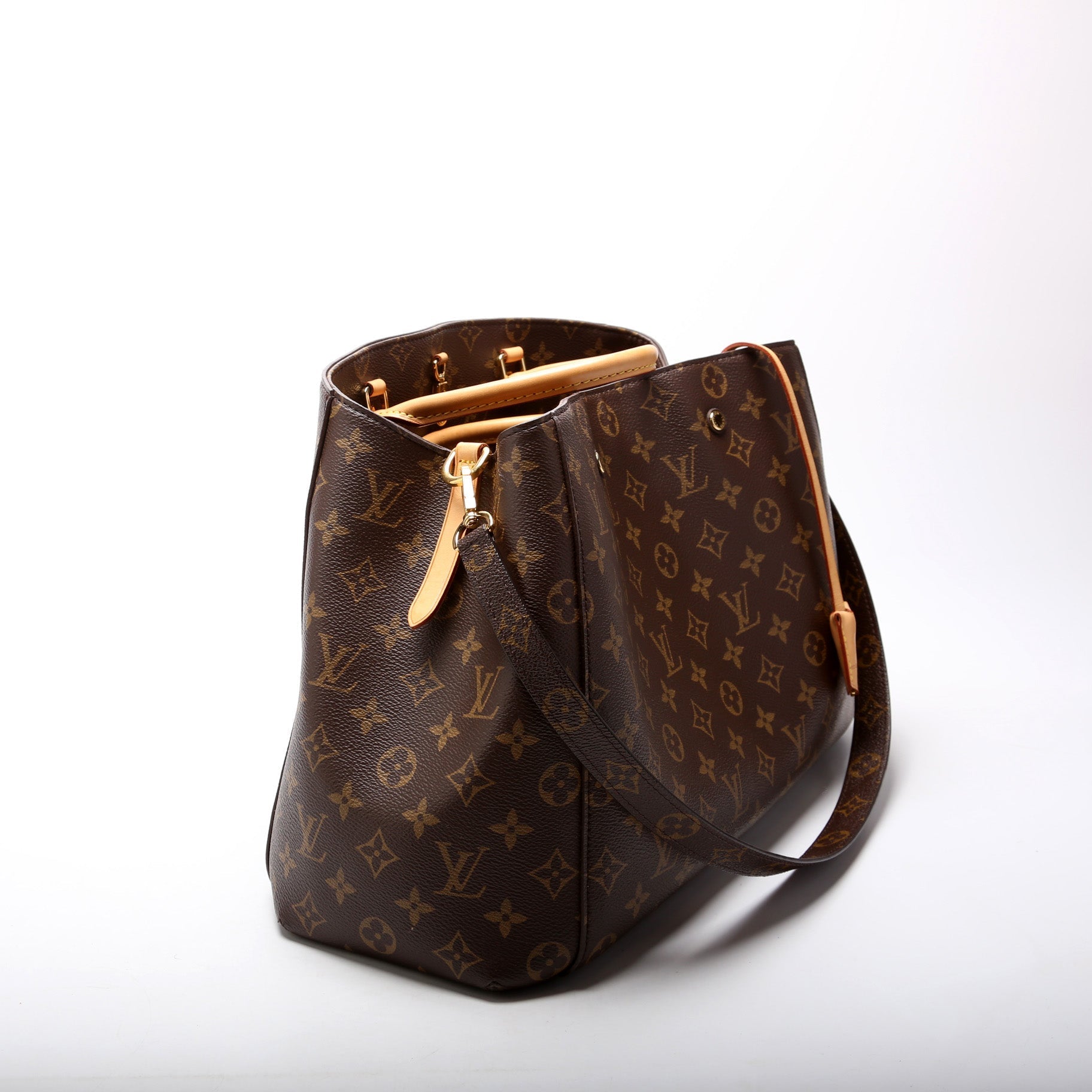Louis Vuitton Montaigne GM Monogram Handbag Monogram 3
