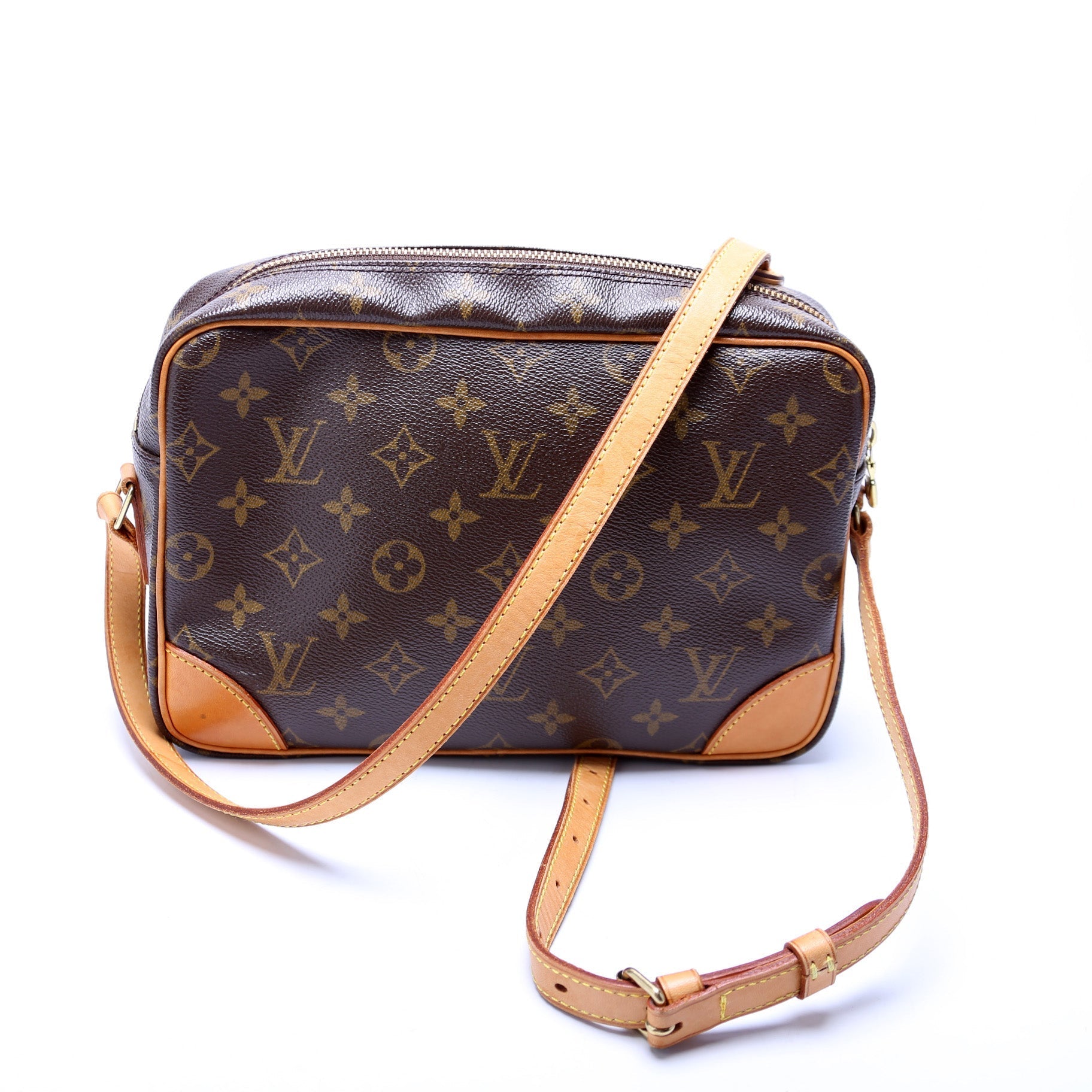 Louis Vuitton Trocadero 27 Monogram Handbag Monogram 25