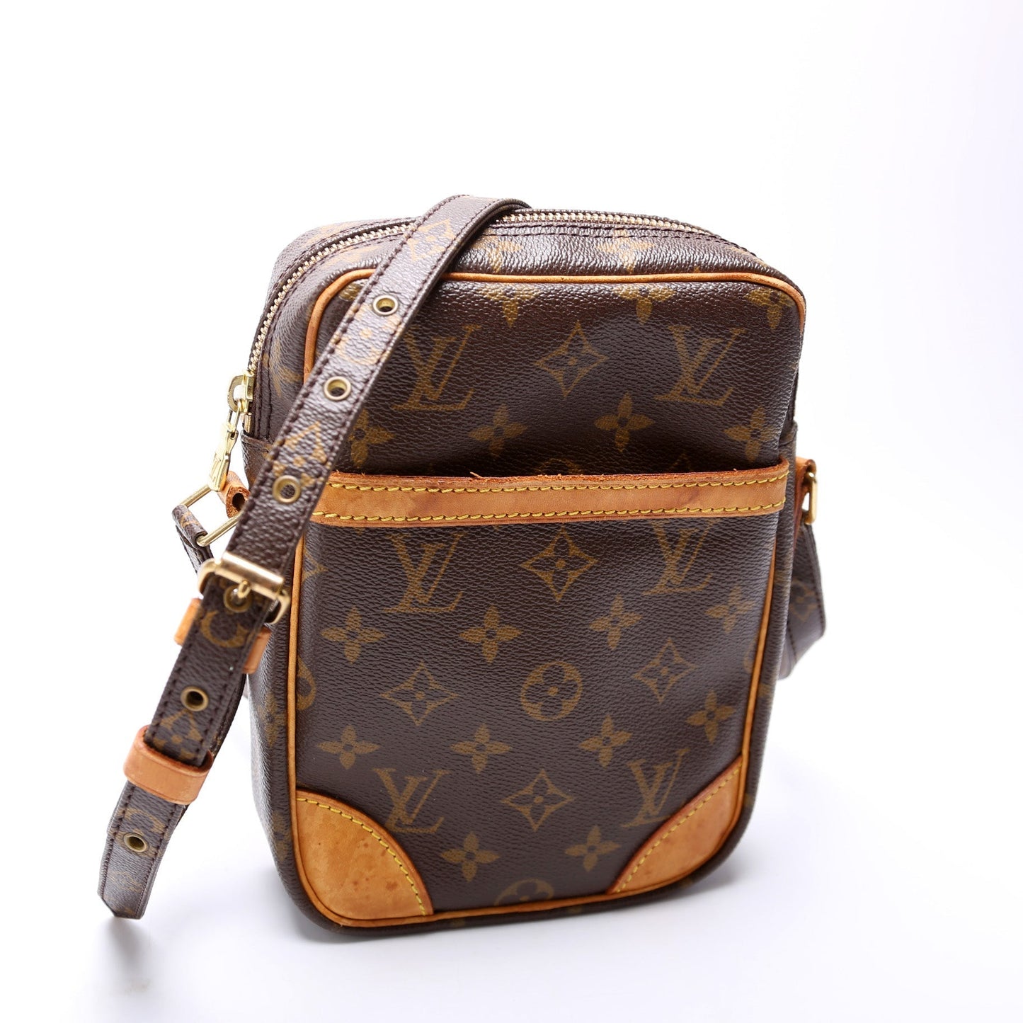 Louis Vuitton Danube Monogram Handbag Monogram 18