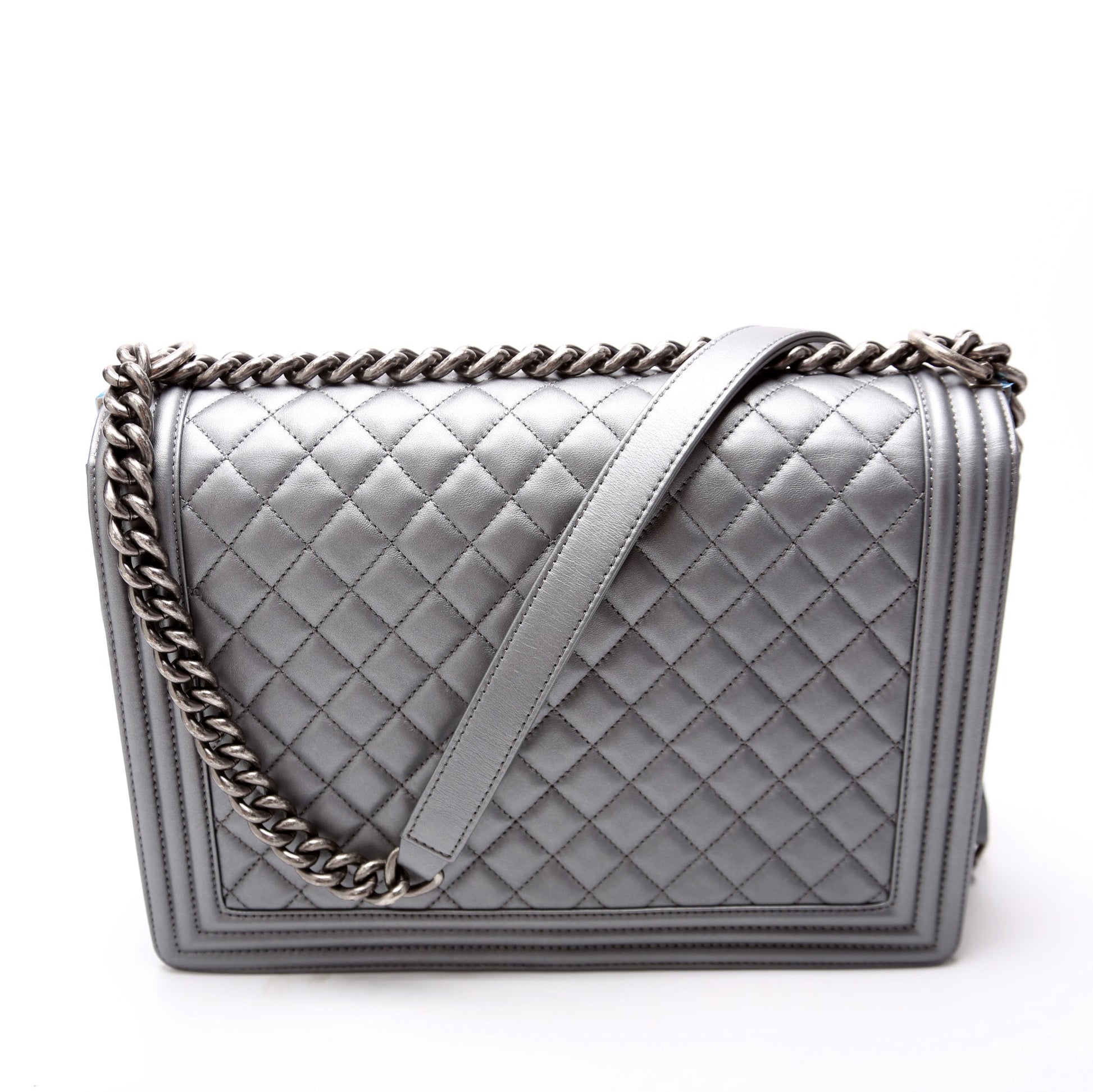 Chanel Boy Flap Lambskin 16-20M Handbag