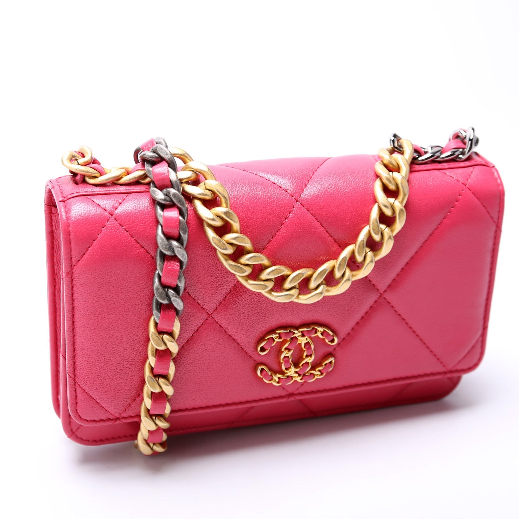Chanel 19 WOC Quilted Lambskin 29M Clutch Bag