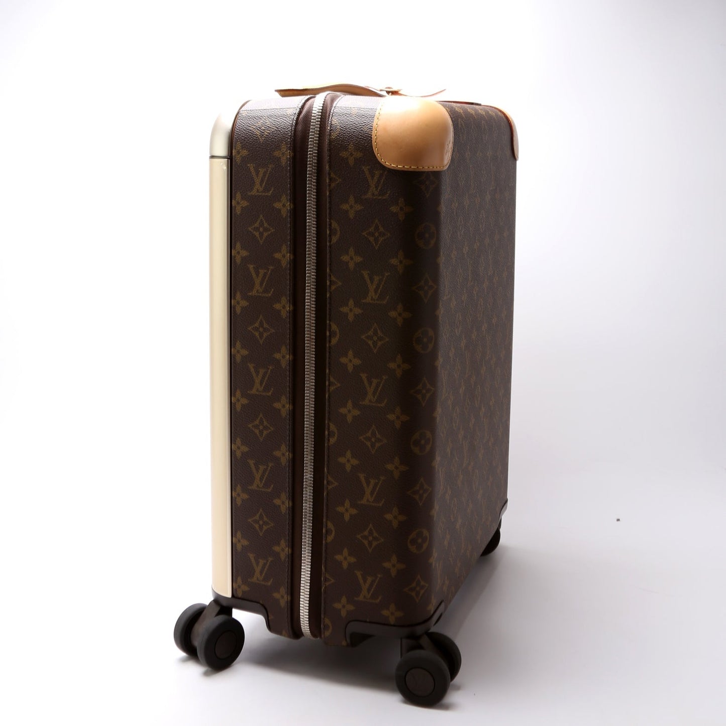 Louis Vuitton Horizon 50 Monogram Handbag