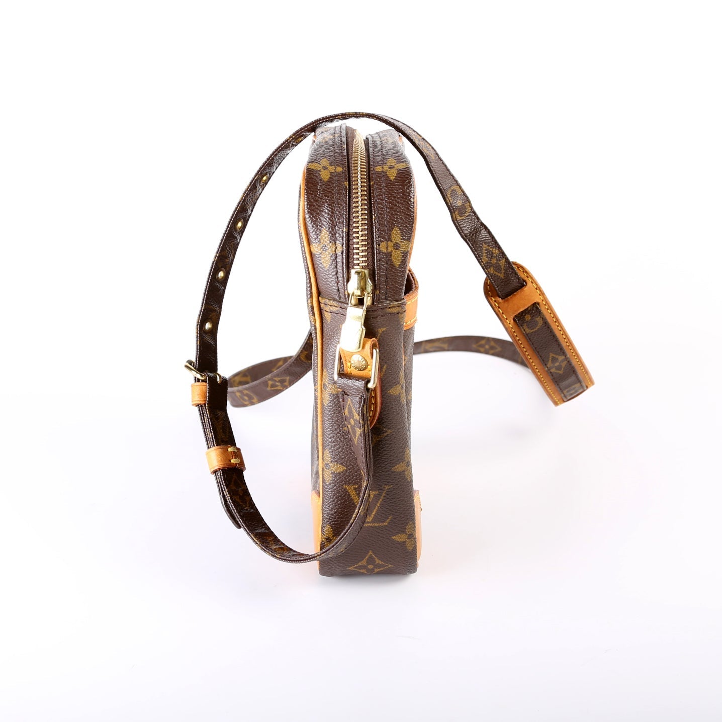 Louis Vuitton Danube Monogram Handbag Monogram 26