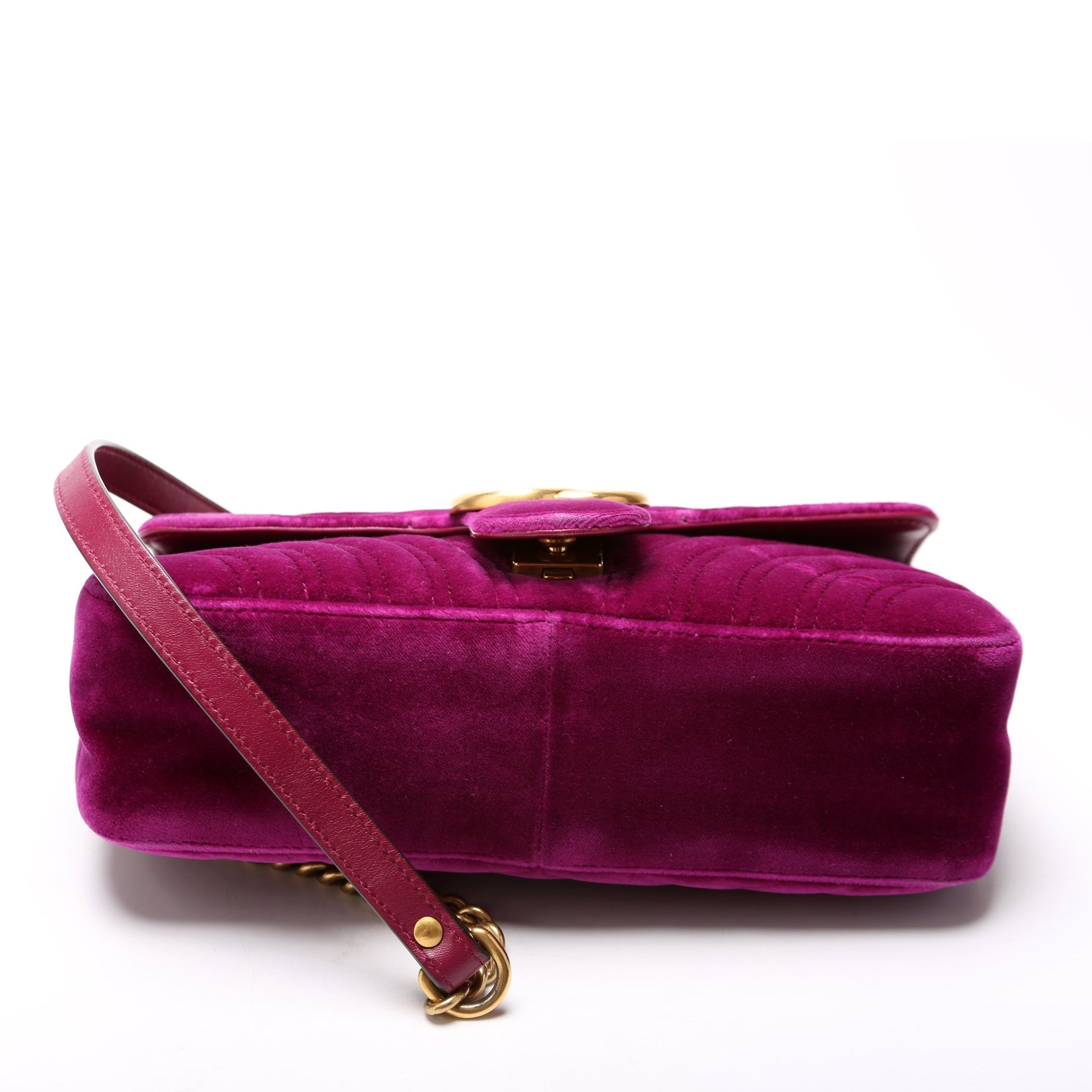 Gucci Marmont Shoulder Velvet Bag Small Flap Shoulder Bag