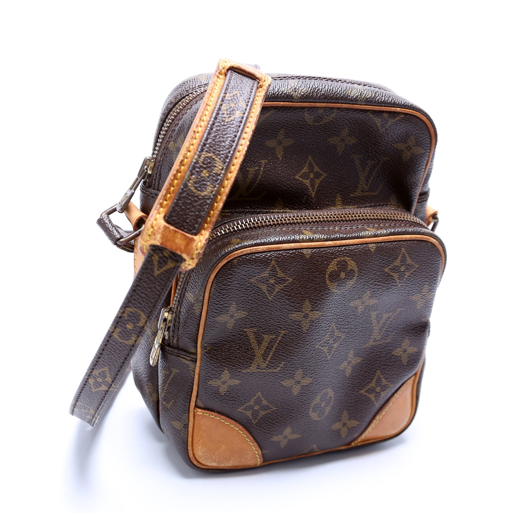 Louis Vuitton Amazone Monogram Handbag Monogram 23
