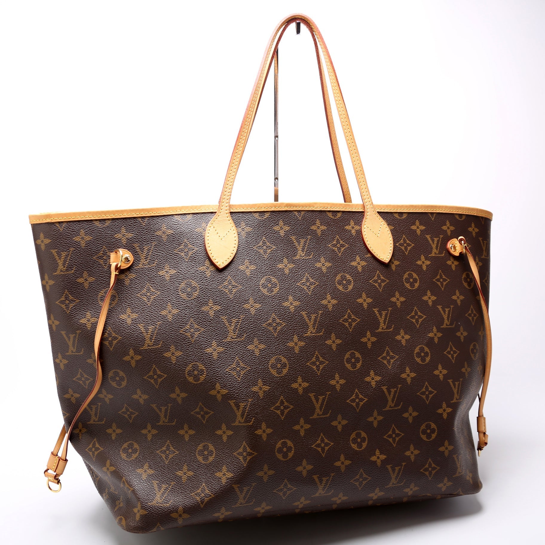 Louis Vuitton Neverfull GM Monogram Beige Tote Bag