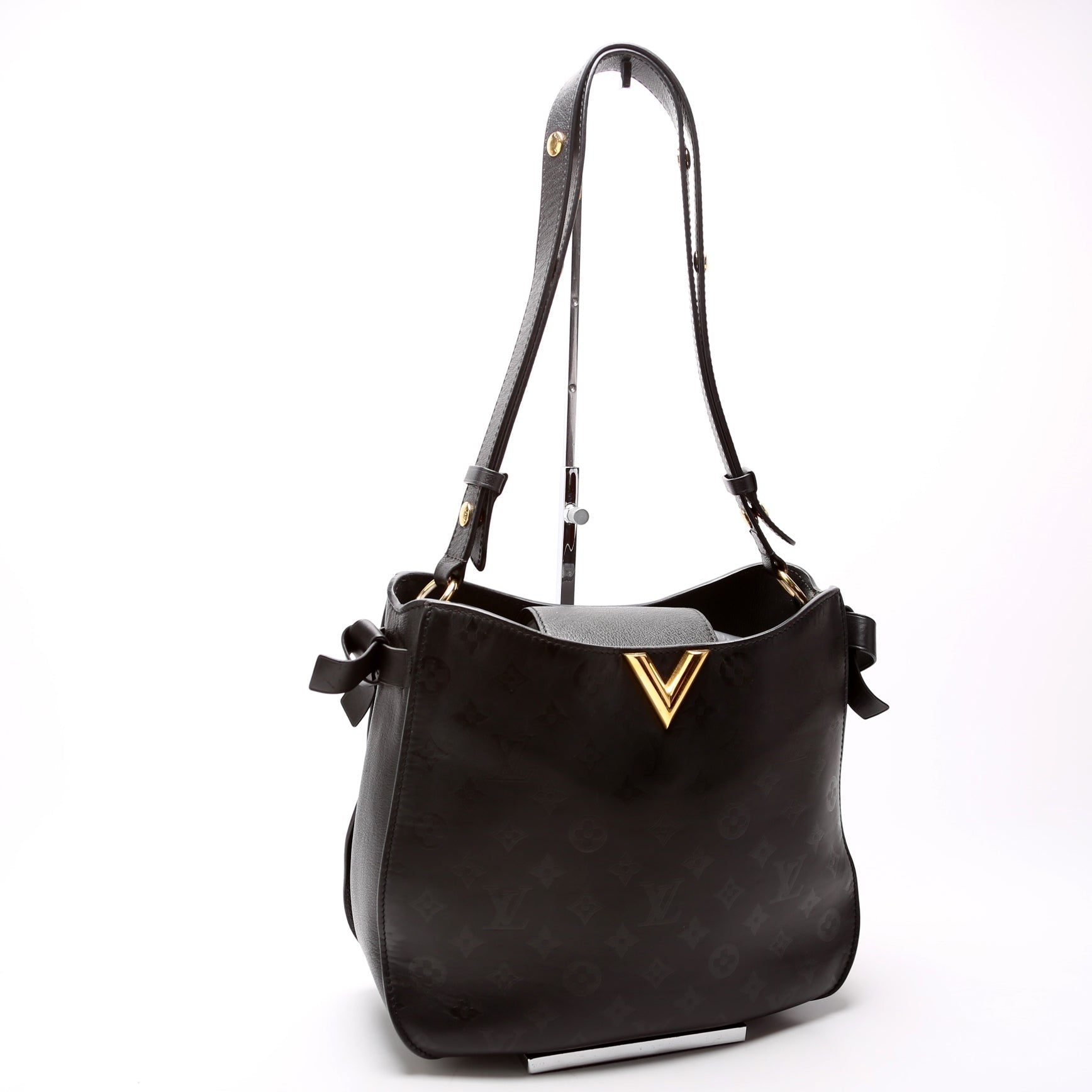 Louis Vuitton Very Hobo Calfskin Monogram Shoulder Bag Calfskin 1