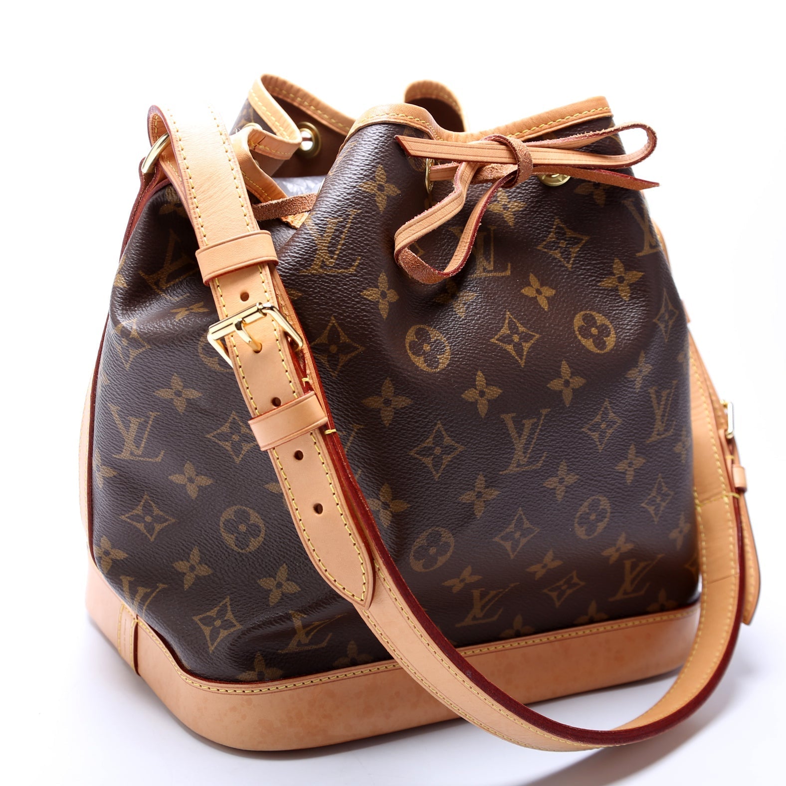 Louis Vuitton Noe Petit NM Monogram Handbag Monogram 3