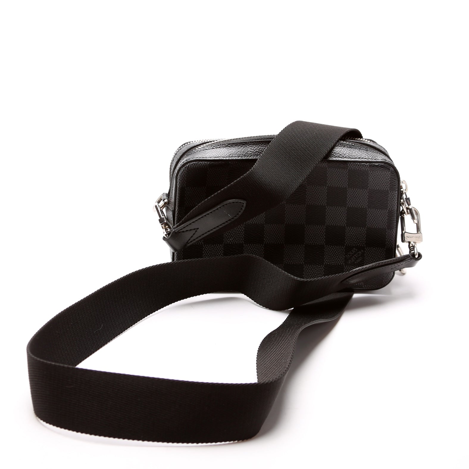Louis Vuitton Alpha Wearable Graphite Damier Wallet Case Graphite 1