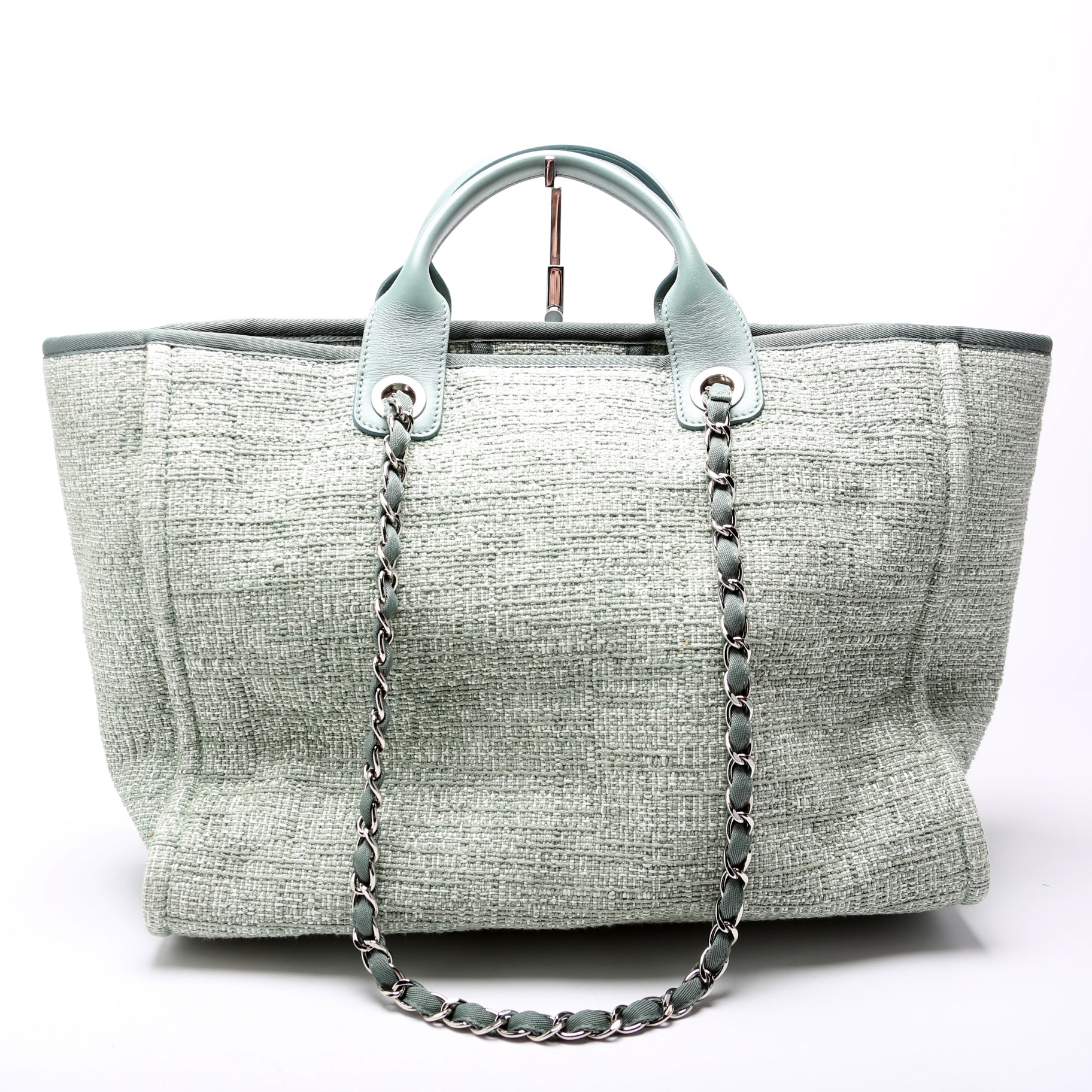 Chanel Deauville Mixed Fibers 25M Handbag