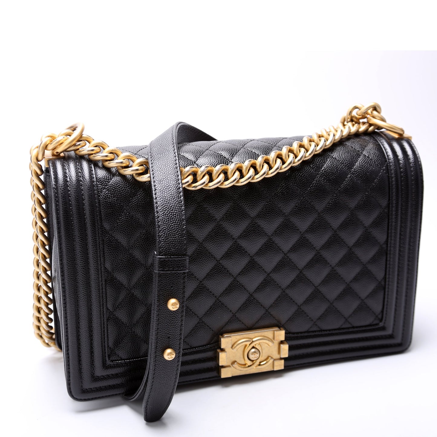 Chanel Boy Flap New Caviar 25M Handbag