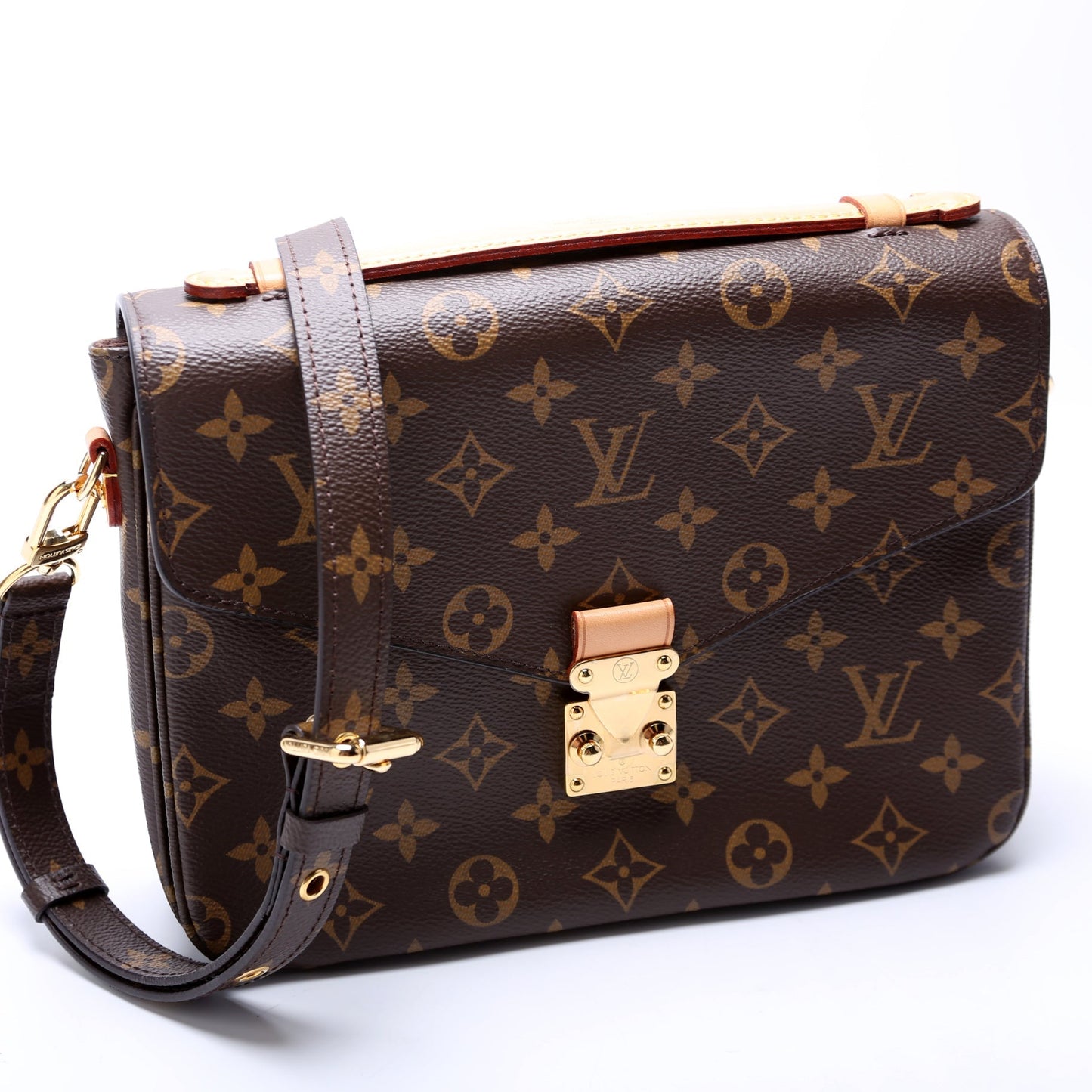 Louis Vuitton Pochette Metis Monogram Clutch Bag Monogram 74