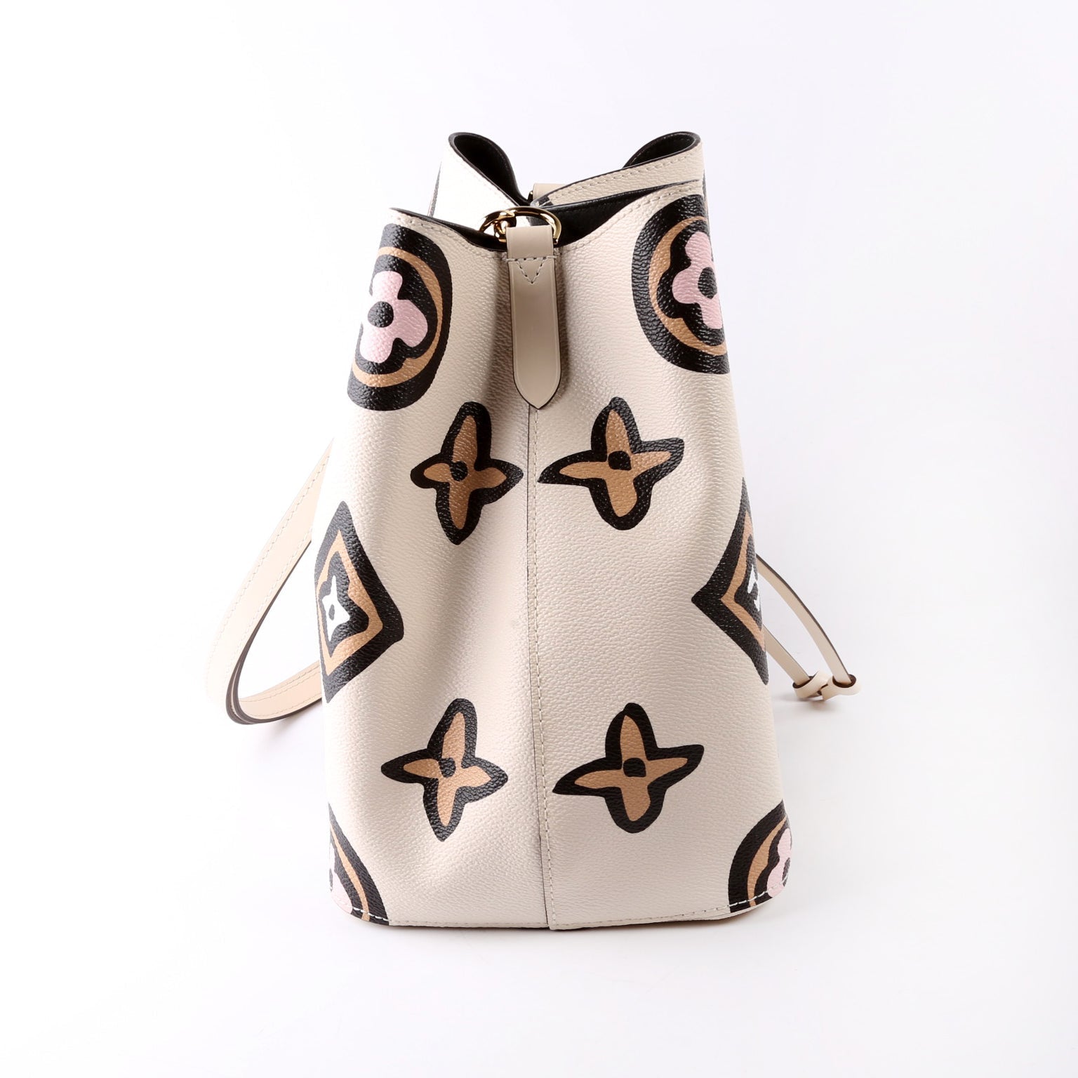 Louis Vuitton Neonoe Wilde at Heart Giant Monogram Handbag