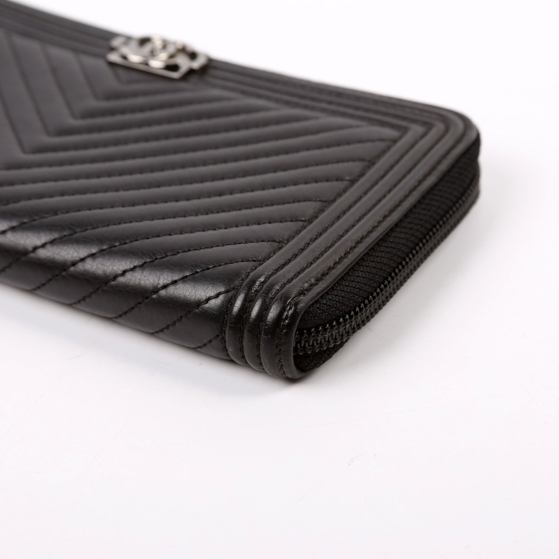 Chanel Boy Wallet Zip Around Chevron Lambskin 21M