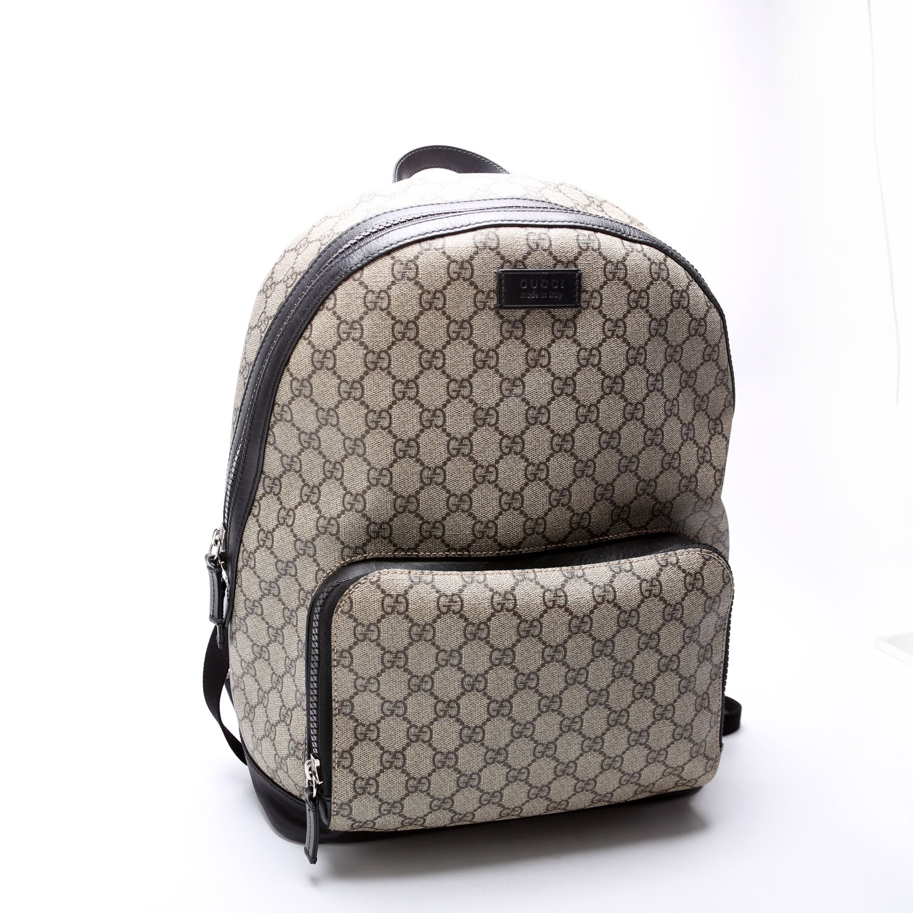 Gucci GG Supreme Backpack Medium