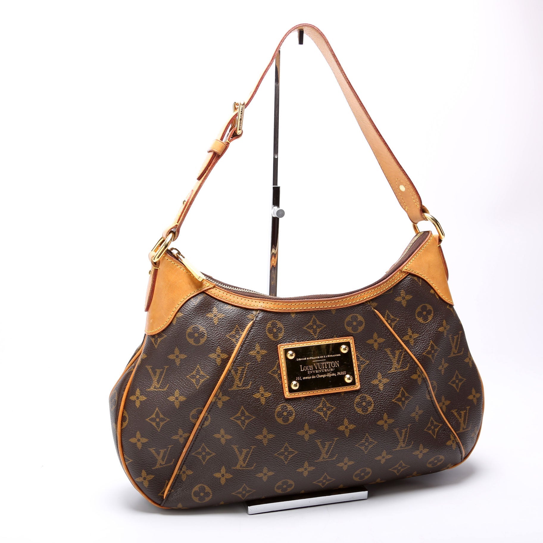 Louis Vuitton Thames Monogram GM Handbag