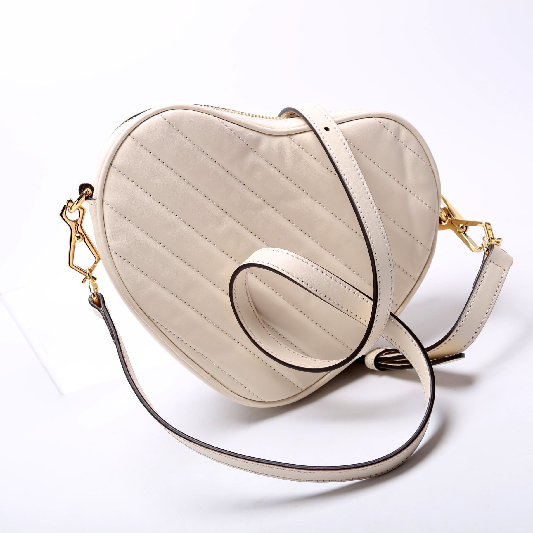 Gucci Interlock G Heart Mini Crossbody Bag