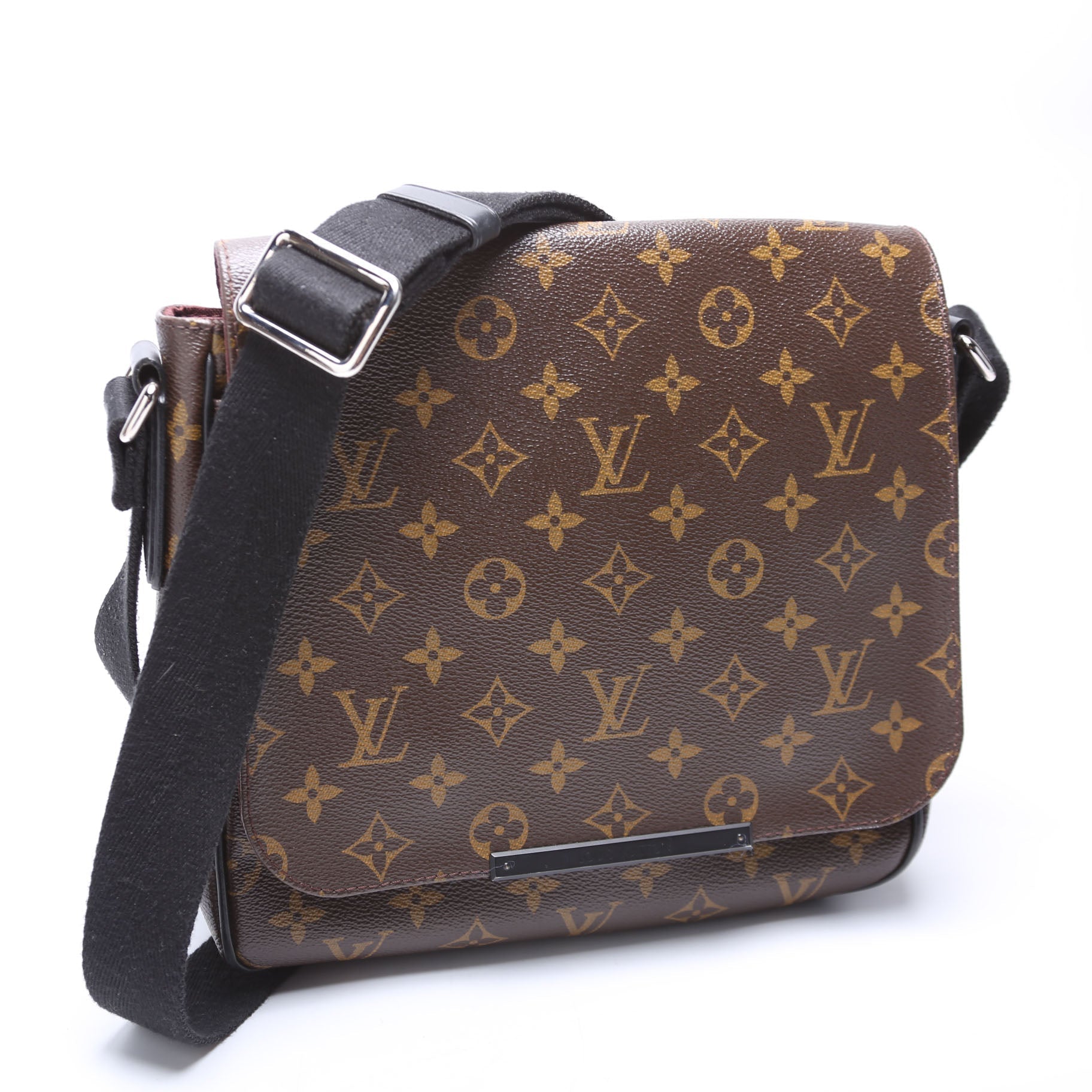 Louis Vuitton District PM Monogram Handbag Monogram 3