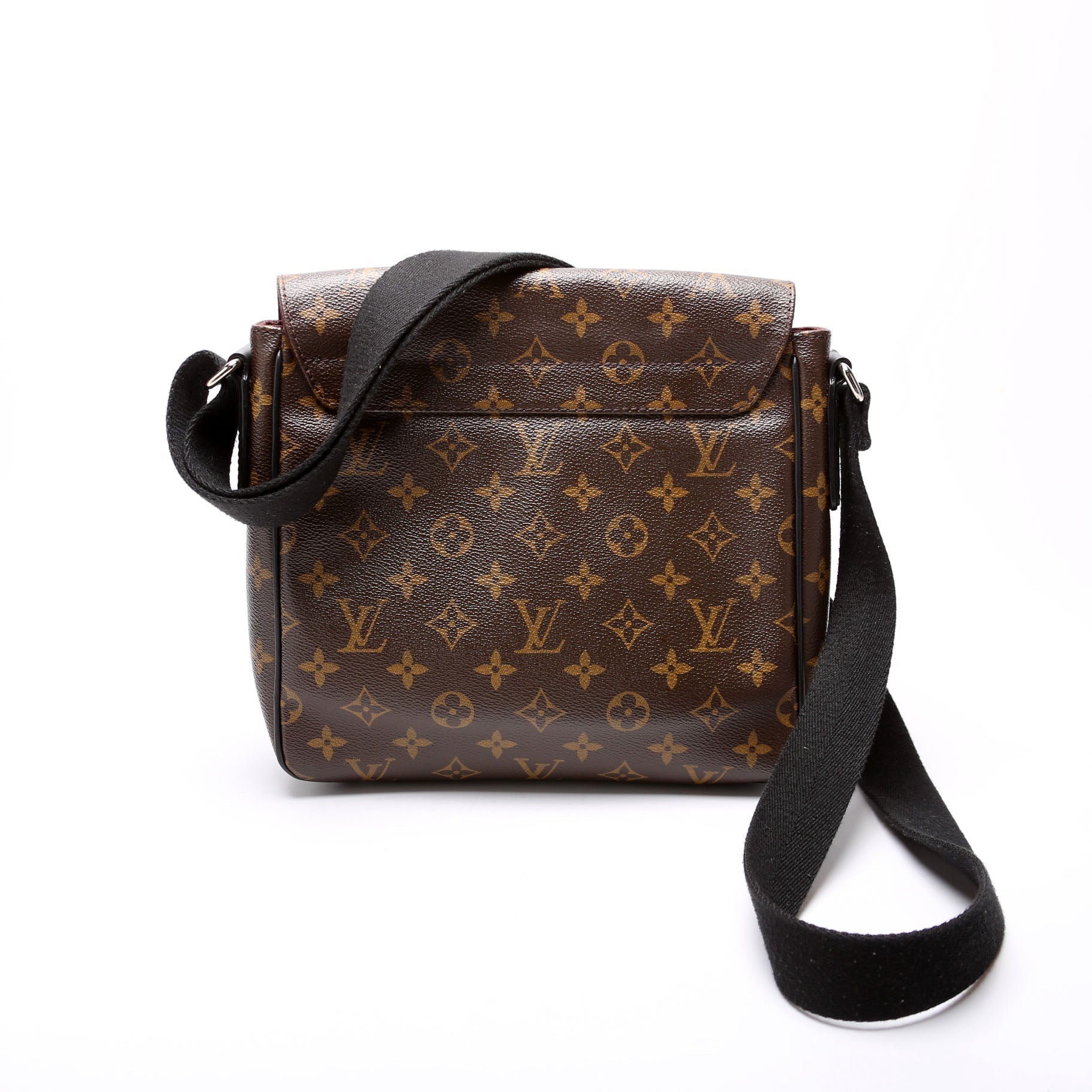 Louis Vuitton District PM Monogram Handbag Monogram 3