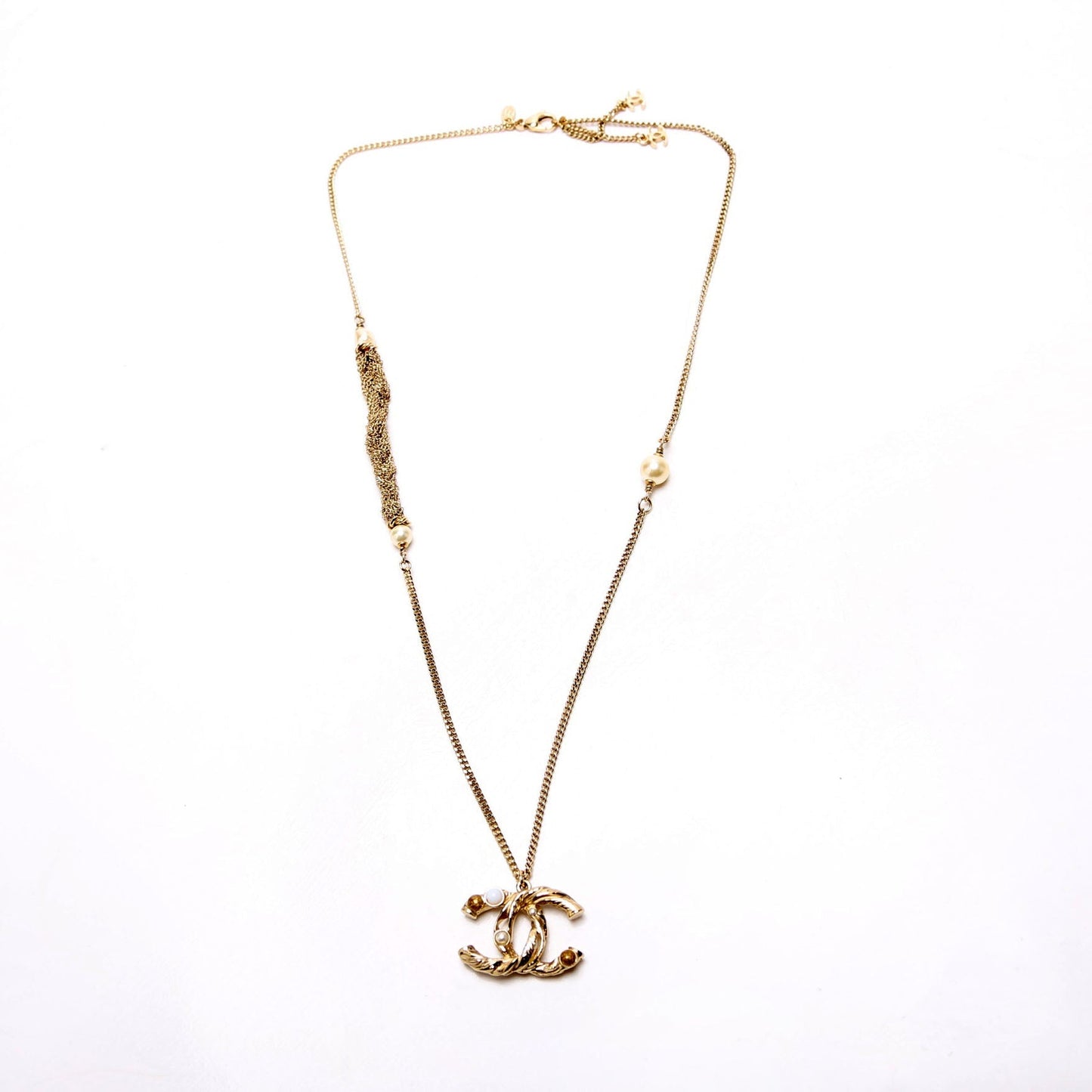 Chanel CC Pendant Pearl/Braided Chain Gold