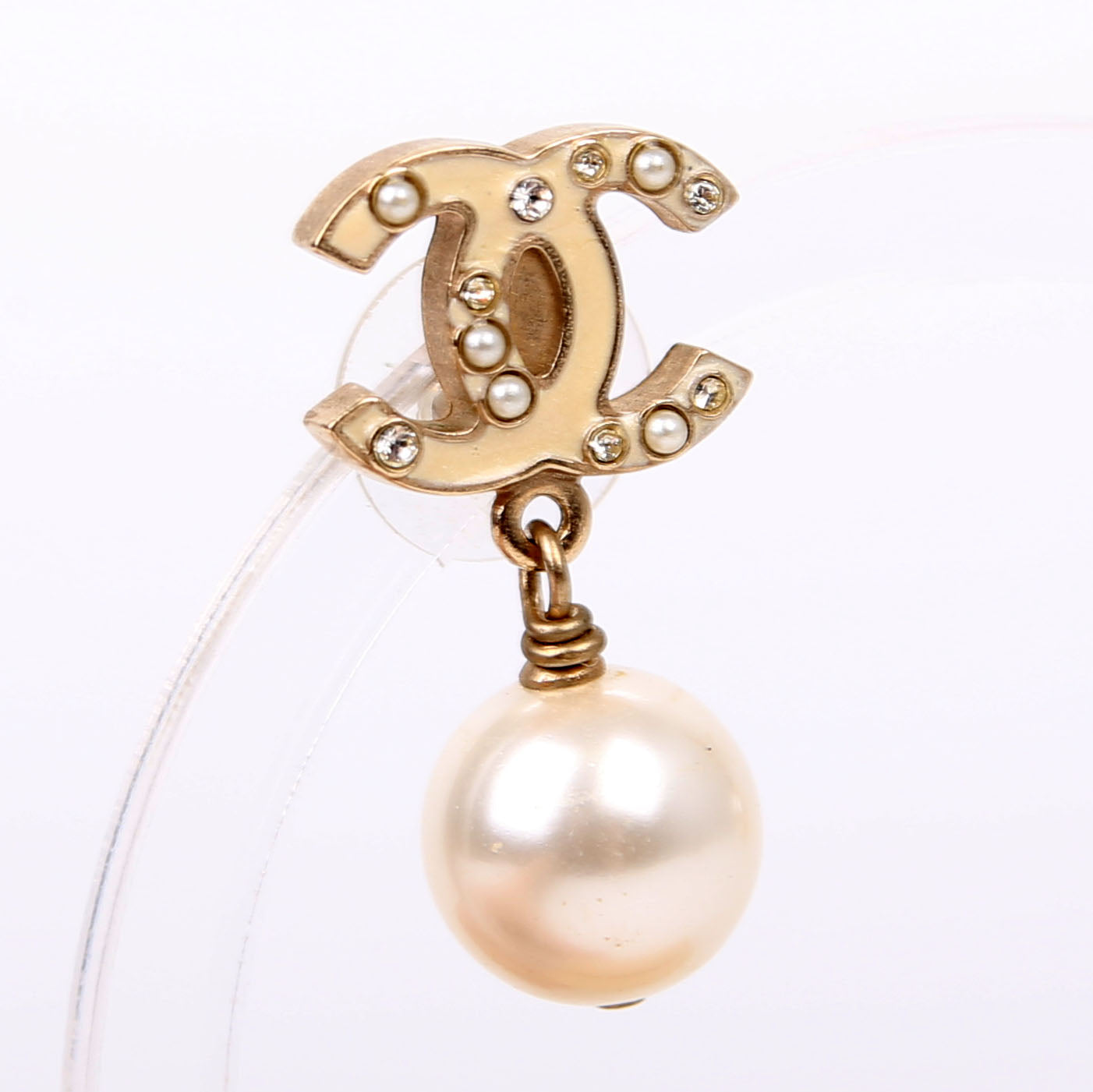 Chanel Enamel CC Pearl Drop Earrings Champagne