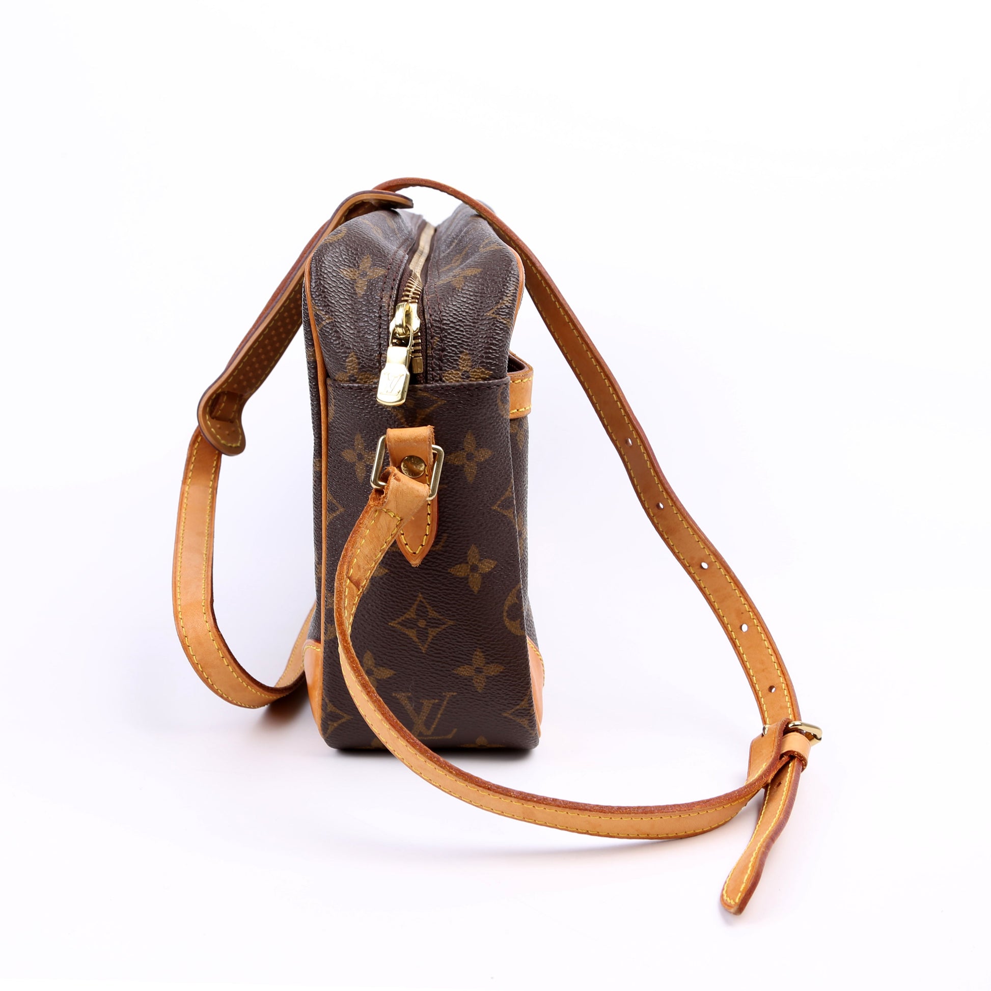 Louis Vuitton Trocodero 30 Monogram Handbag