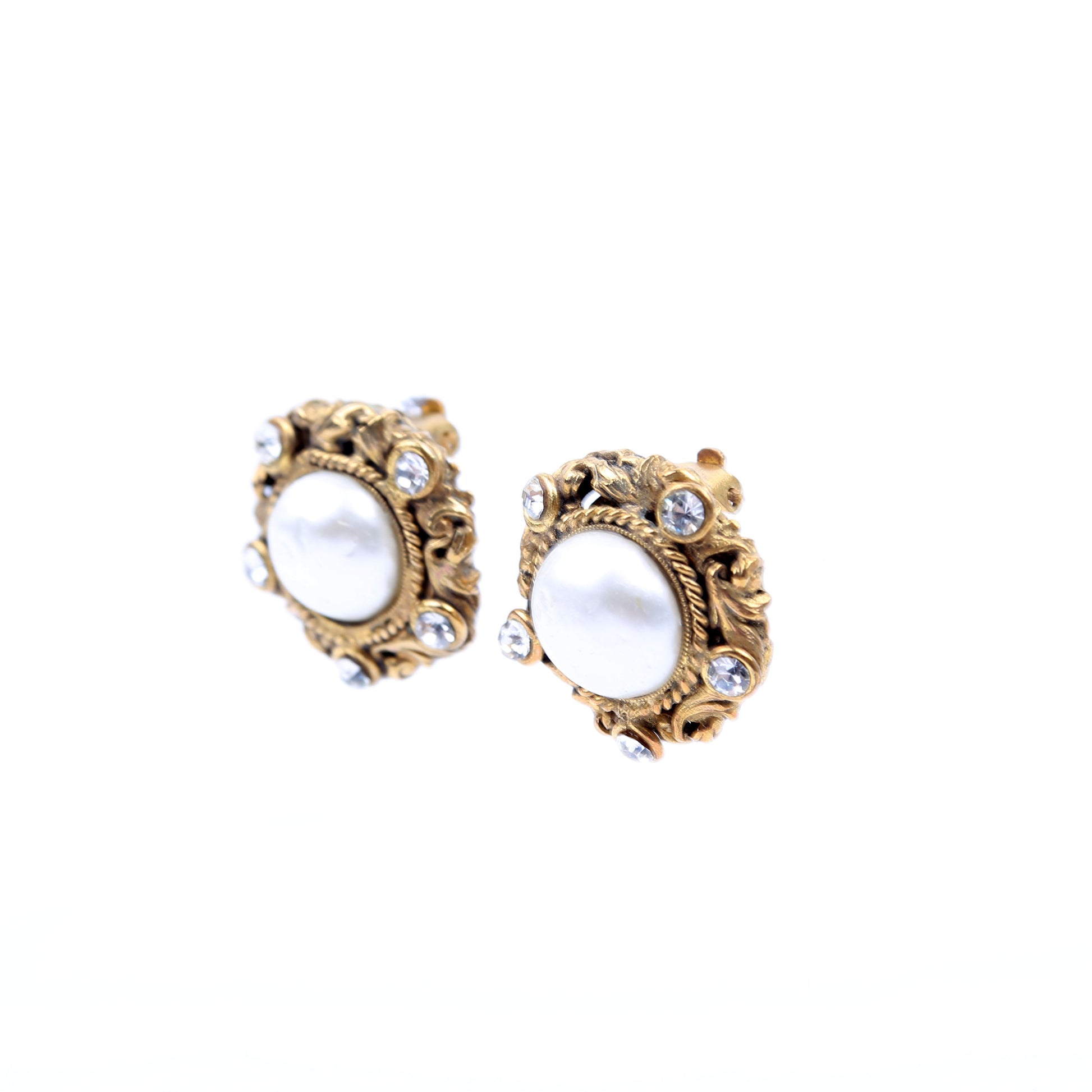 Chanel CC Rhinestone/Faux Pearl Clip On   Earrings Gold