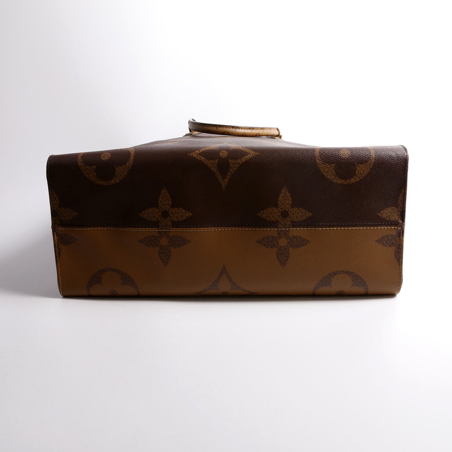 Louis Vuitton ONTHEGO GM Reverse Monogram Handbag Monogram 24