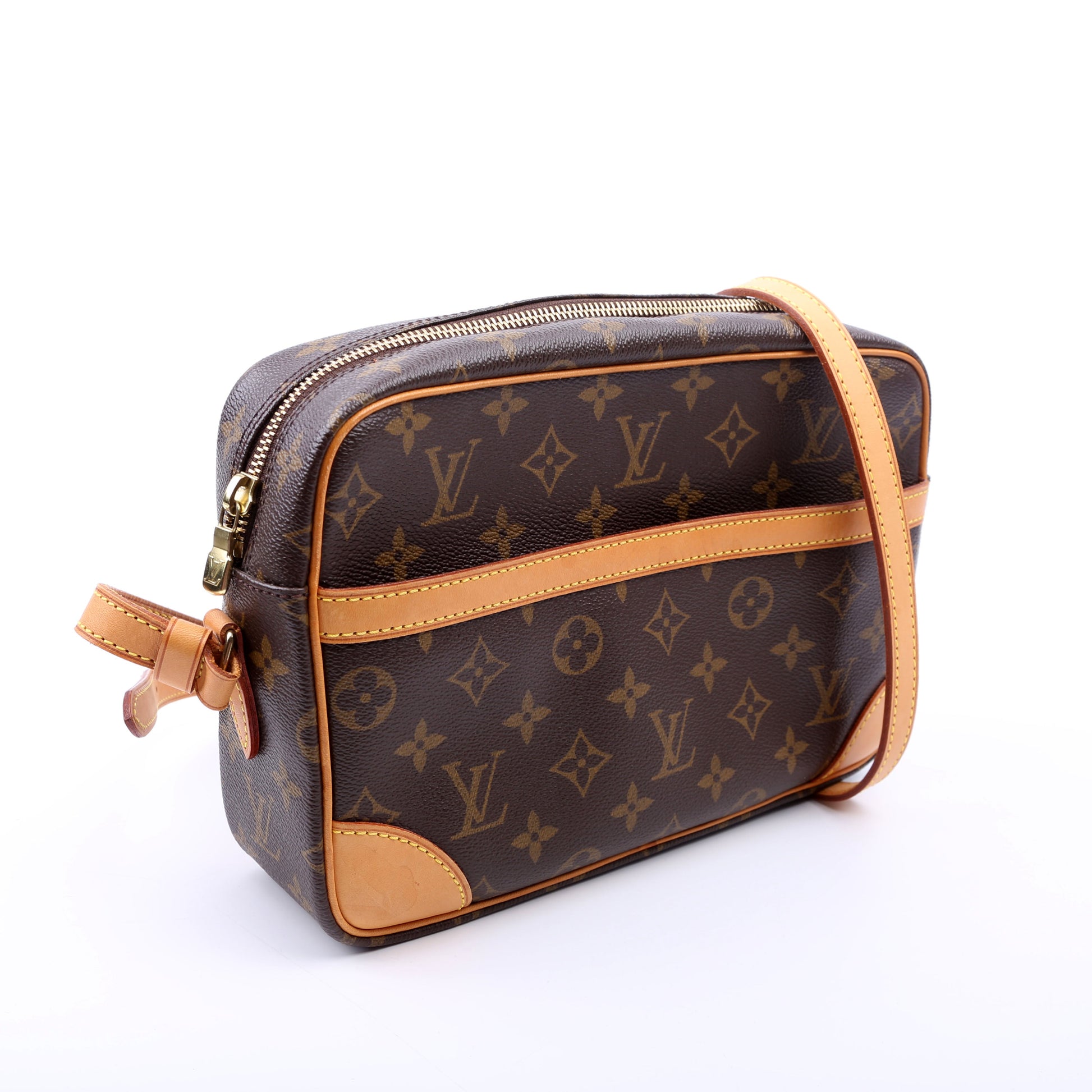 Louis Vuitton Trocadero 27 Monogram Handbag Monogram 34