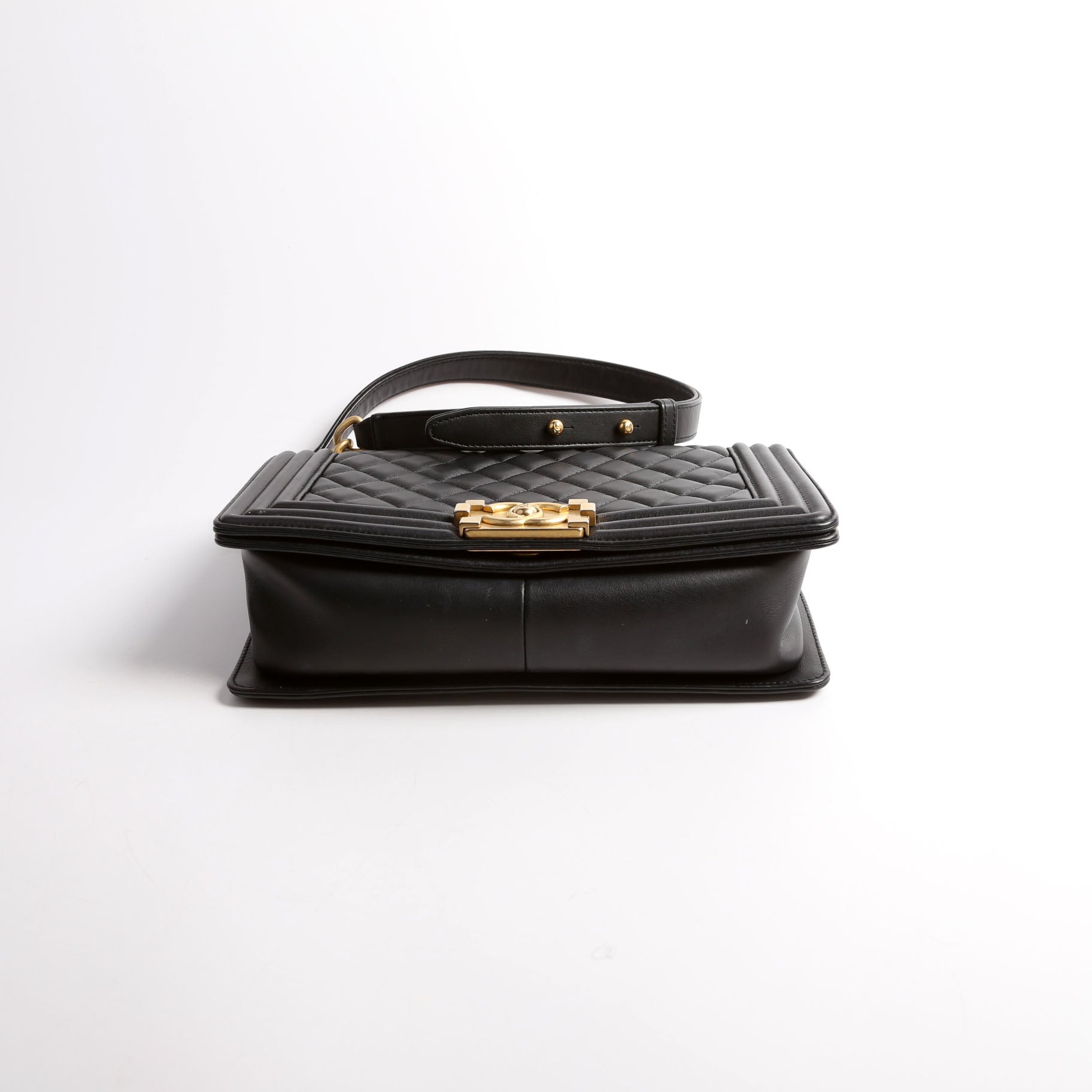 Chanel Boy Flap Old Lambskin 25-28M Black Handbag