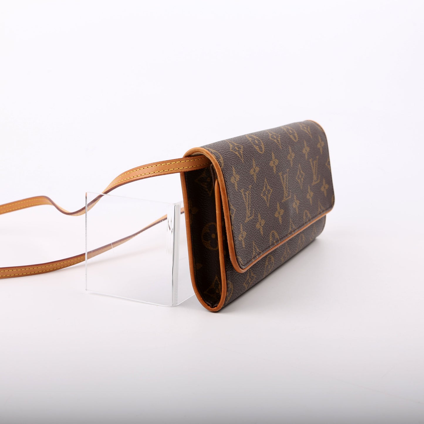 Louis Vuitton Pochette Twin GM Monogram Clutch Bag Monogram 32