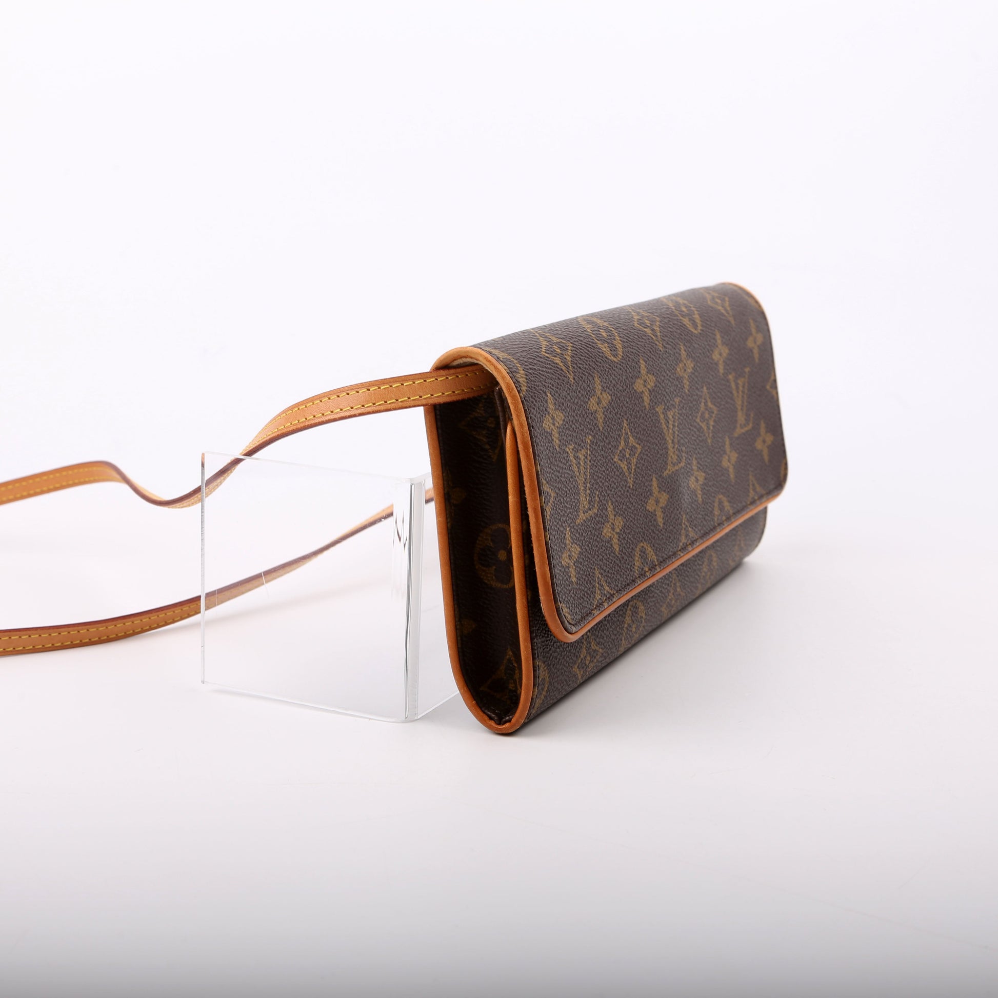 Louis Vuitton Pochette Twin GM Monogram Clutch Bag Monogram 32