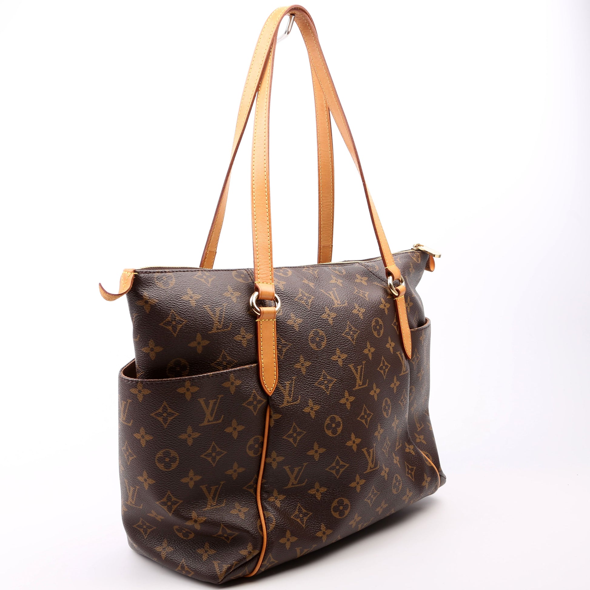 Louis Vuitton Totally Monogram MM Handbag Monogram 33